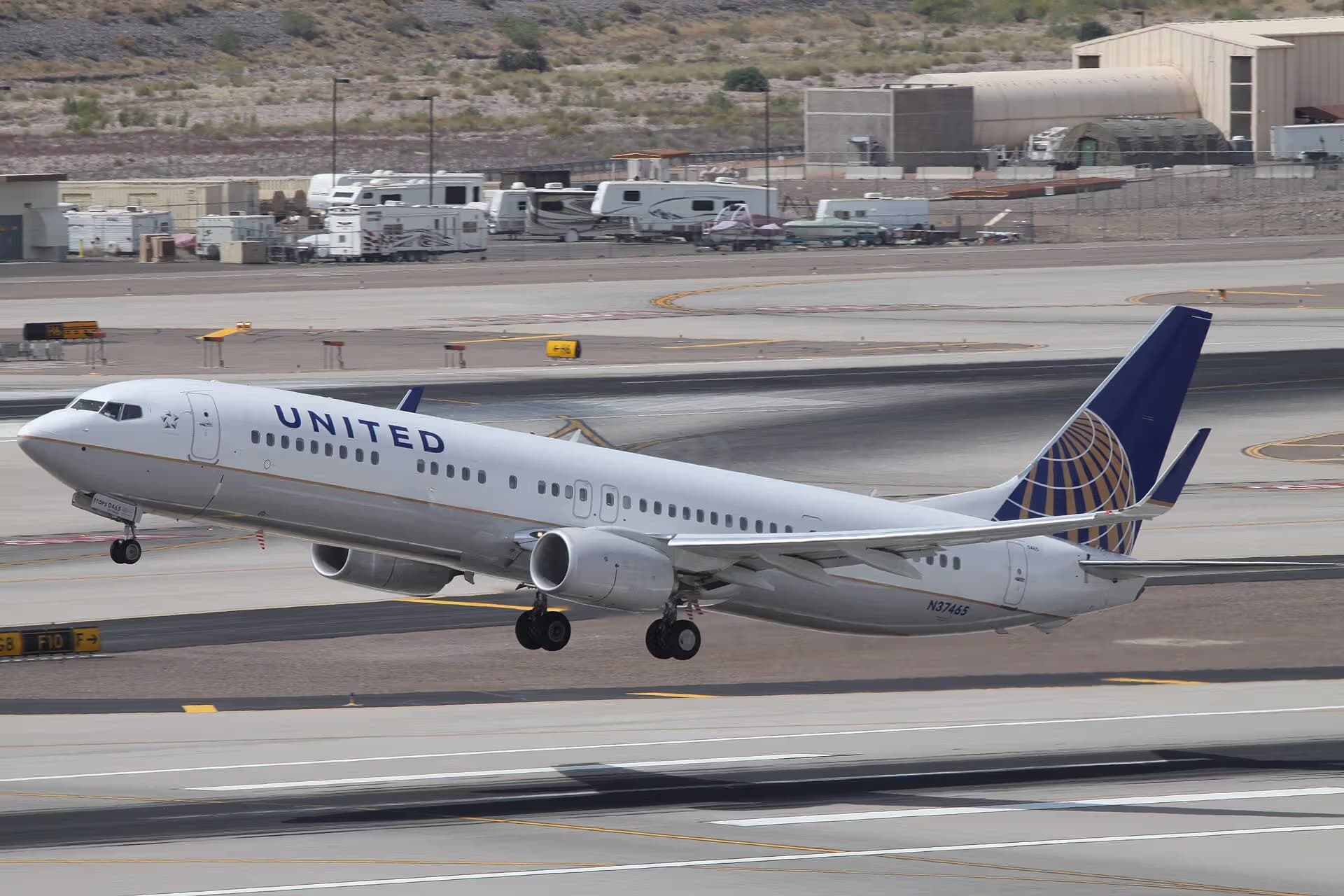 N37465 — Boeing