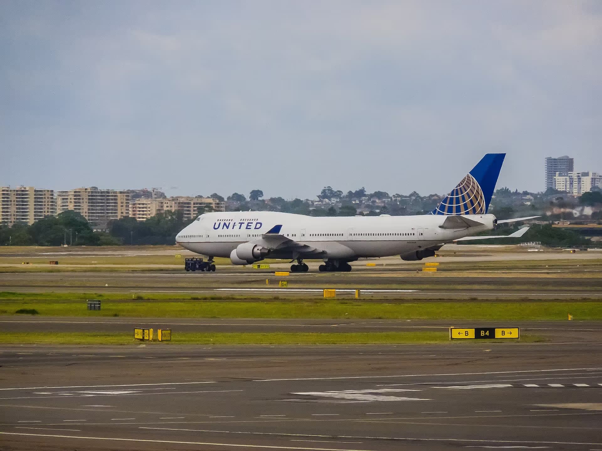 N175UA — Boeing