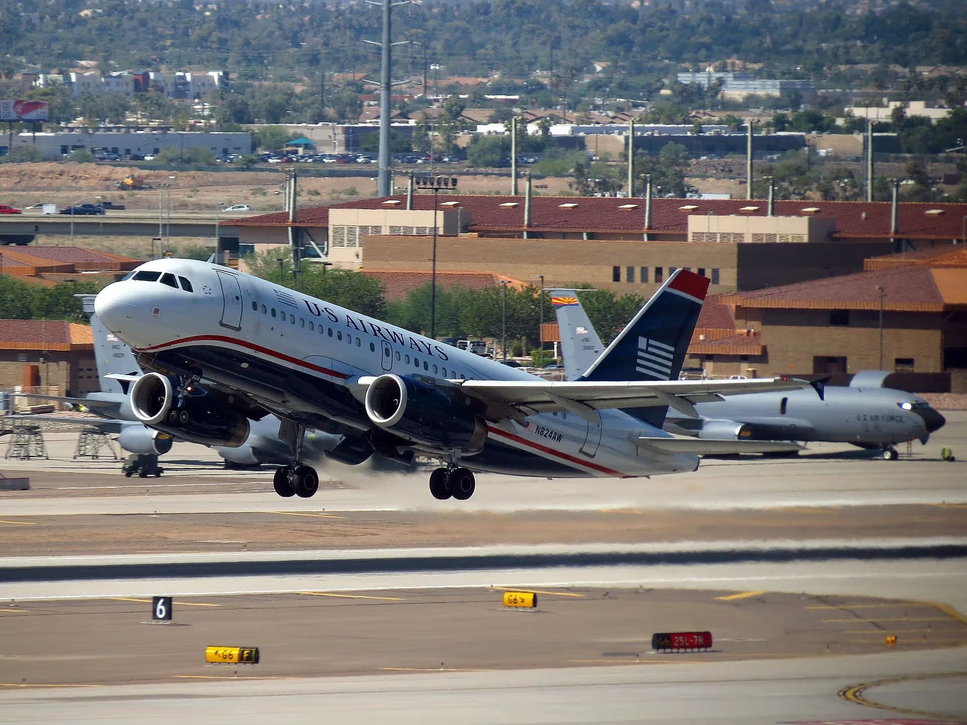 N824AW — Airbus