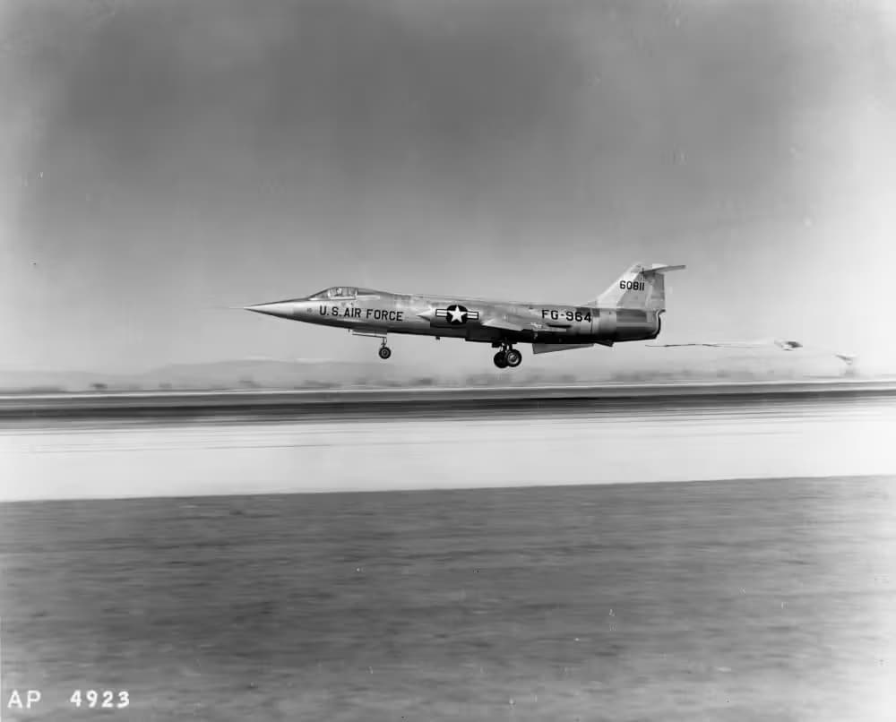 Unidentified — Aircraft