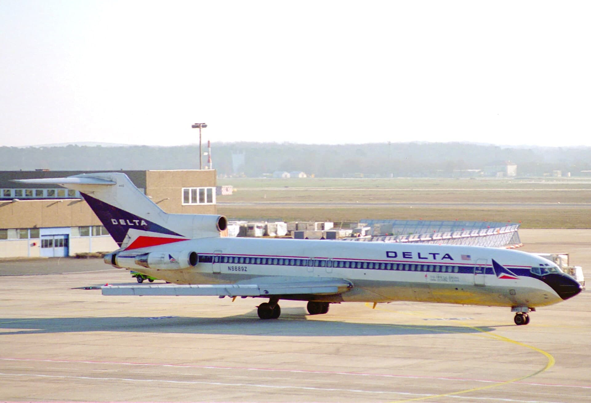 N8889Z — Boeing
