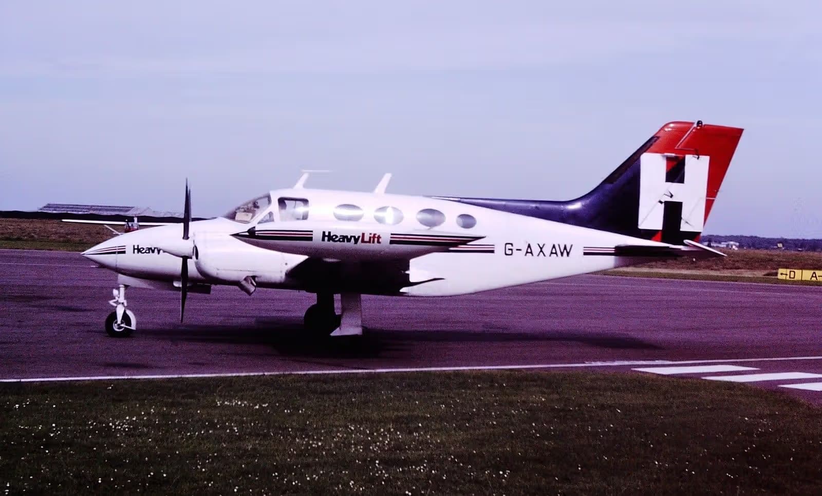 G-AXAW — Twin-engine aircraft