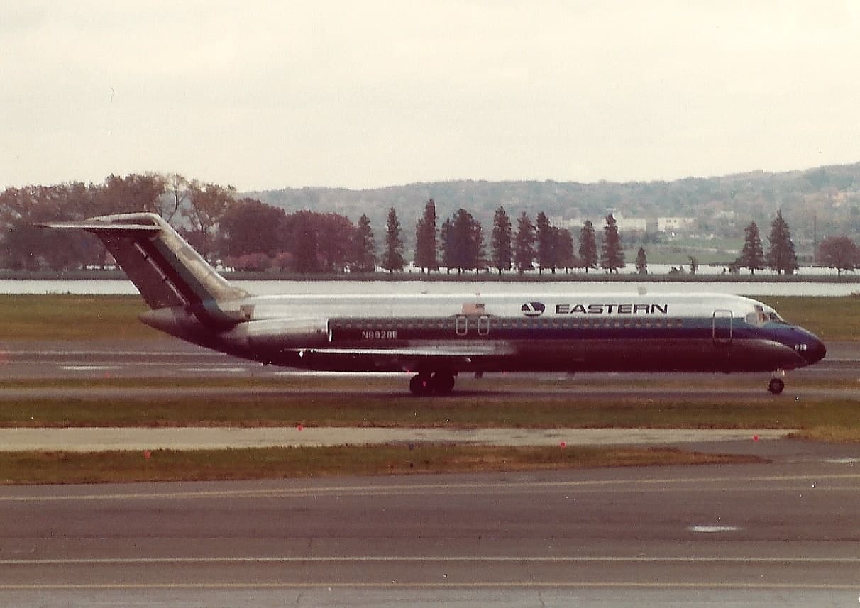 N8928E — Boeing