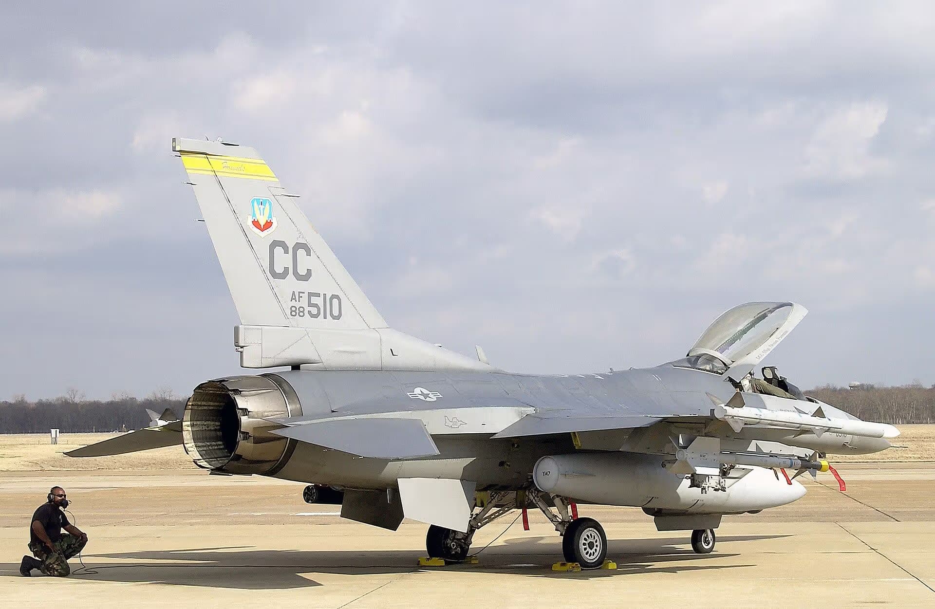 Unidentified — Single-engine aircraft at Cannon Air Force Base