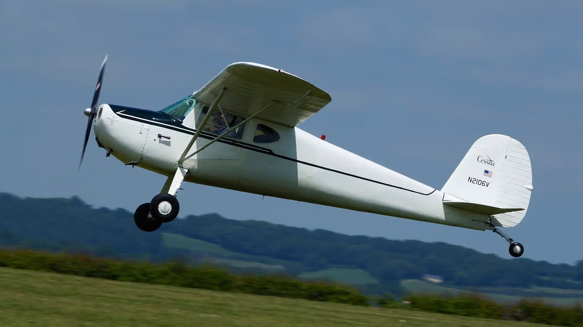 N2106V — Cessna