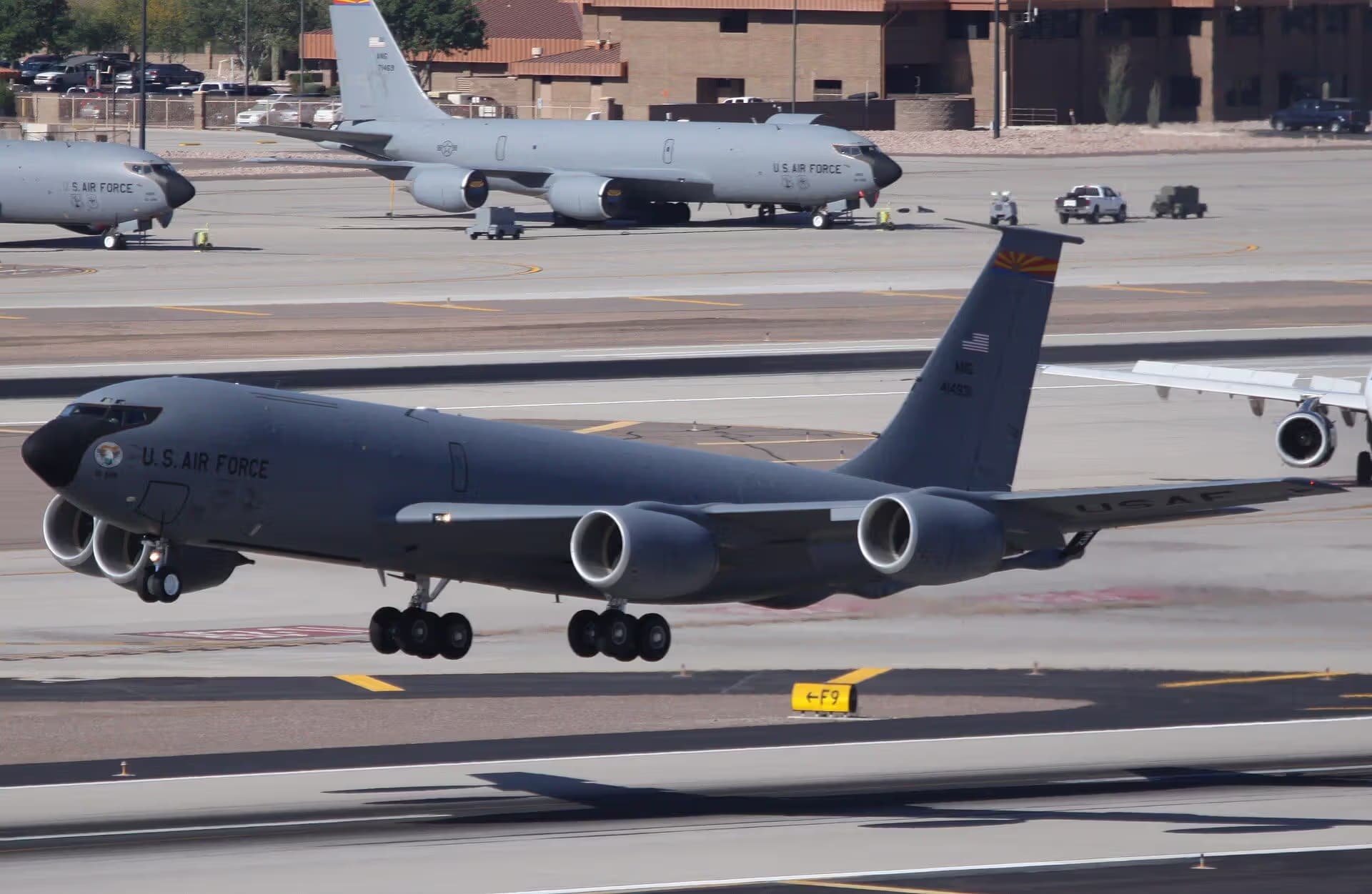 Unidentified — Boeing