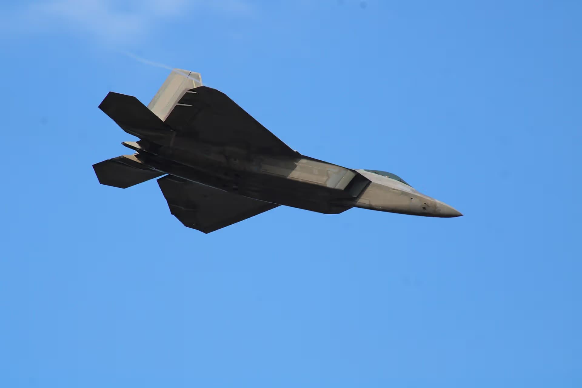 Unidentified — Lockheed
