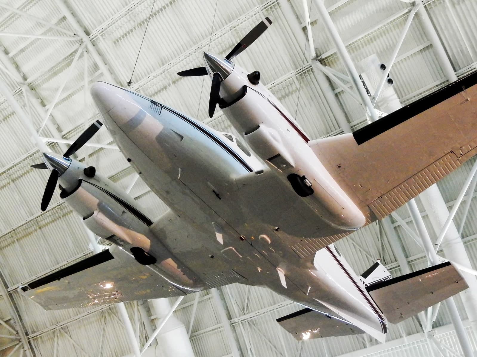 N275DP — Twin-engine aircraft
