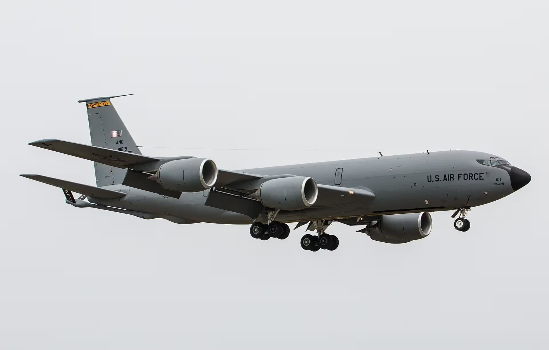 Unidentified — Boeing