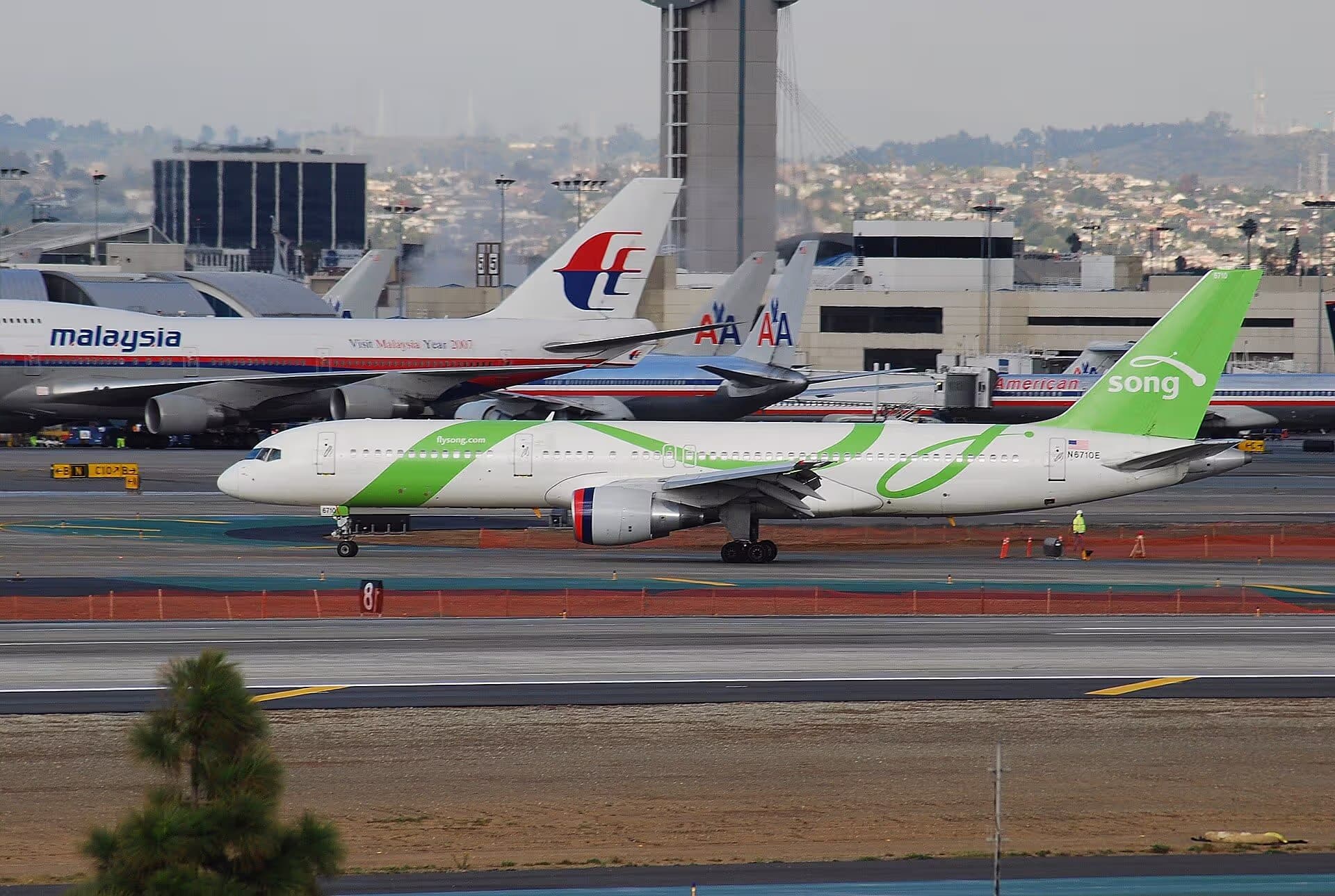 N6710E — Boeing