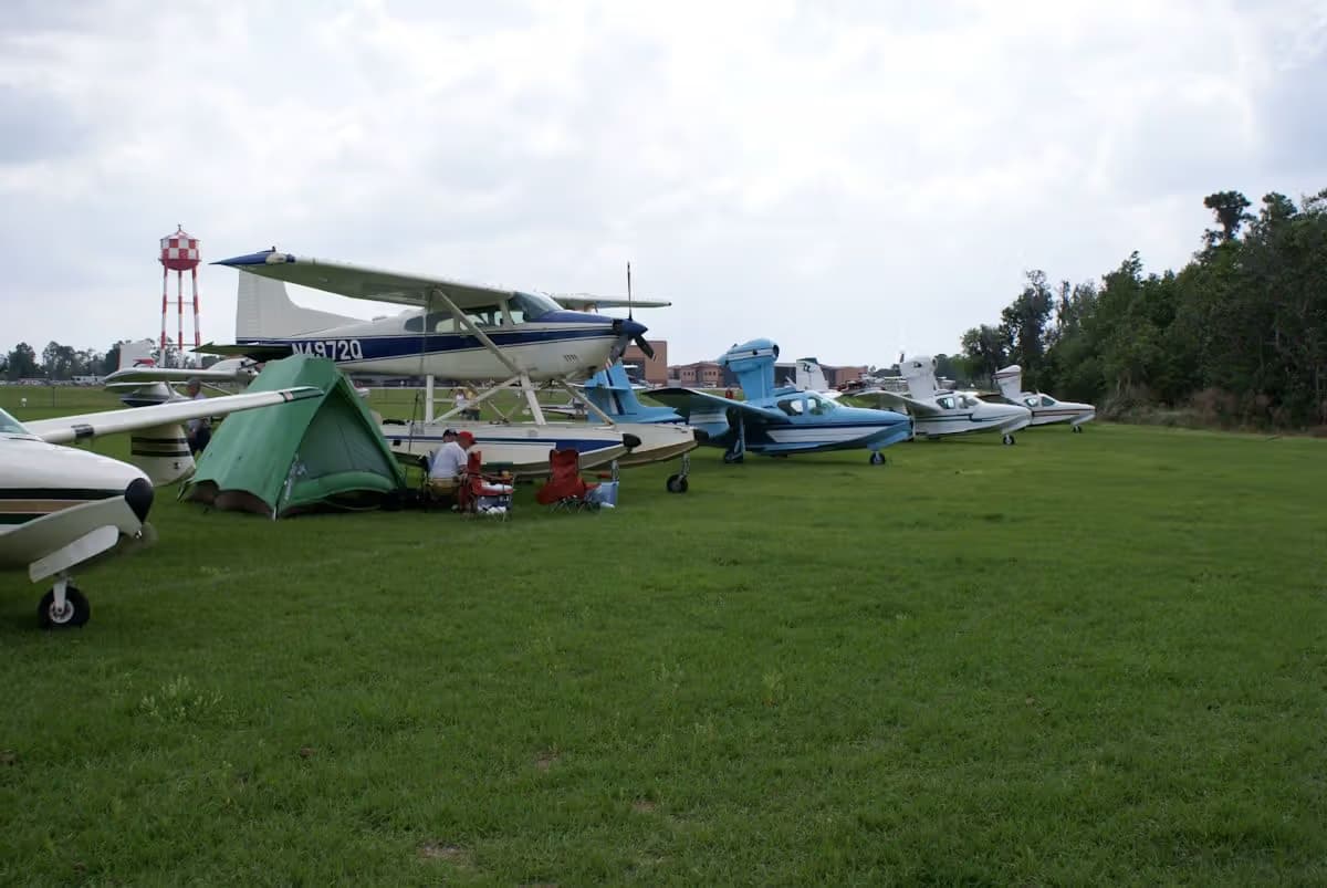 N4972Q — Cessna