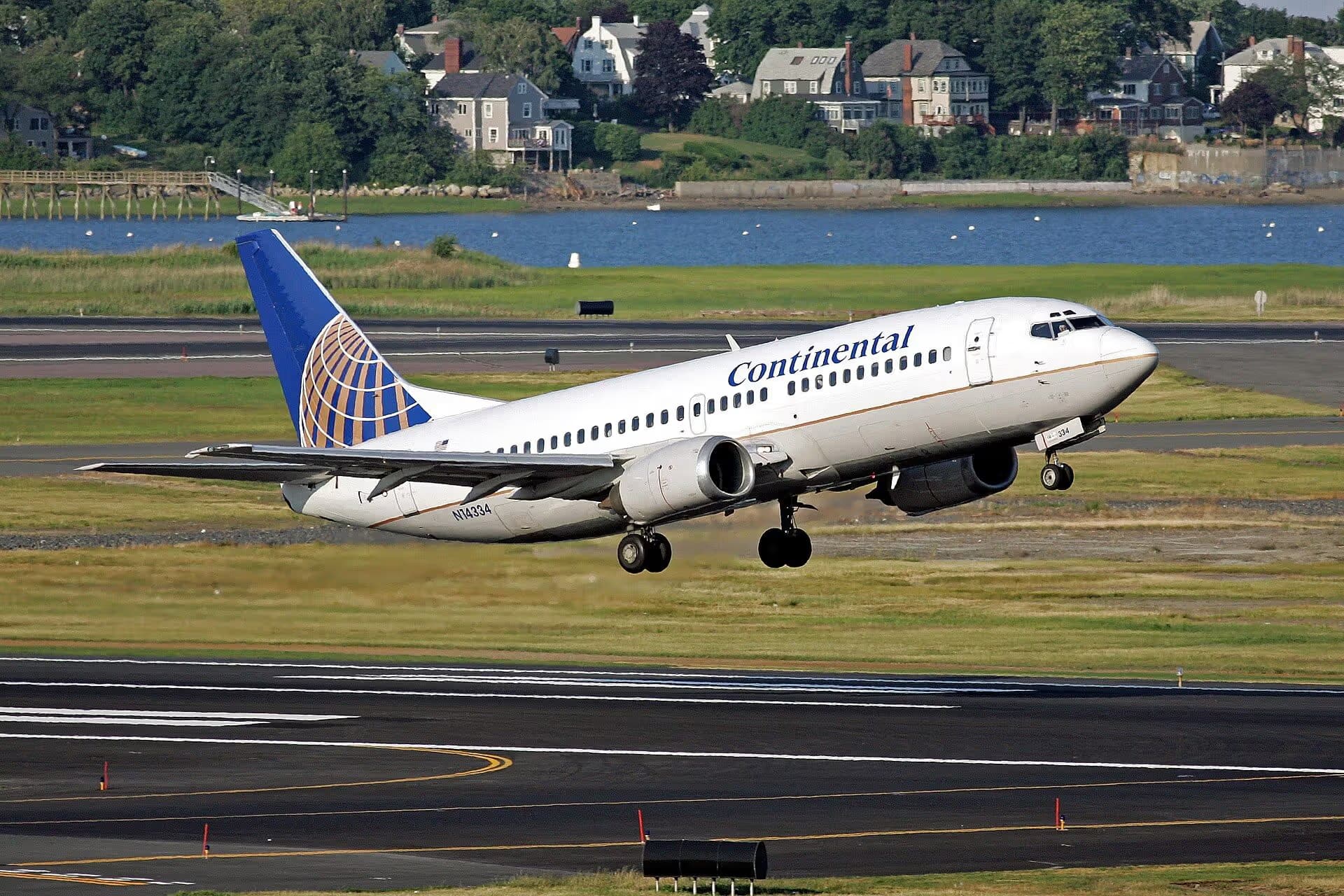 N14334 — Twin-engine aircraft