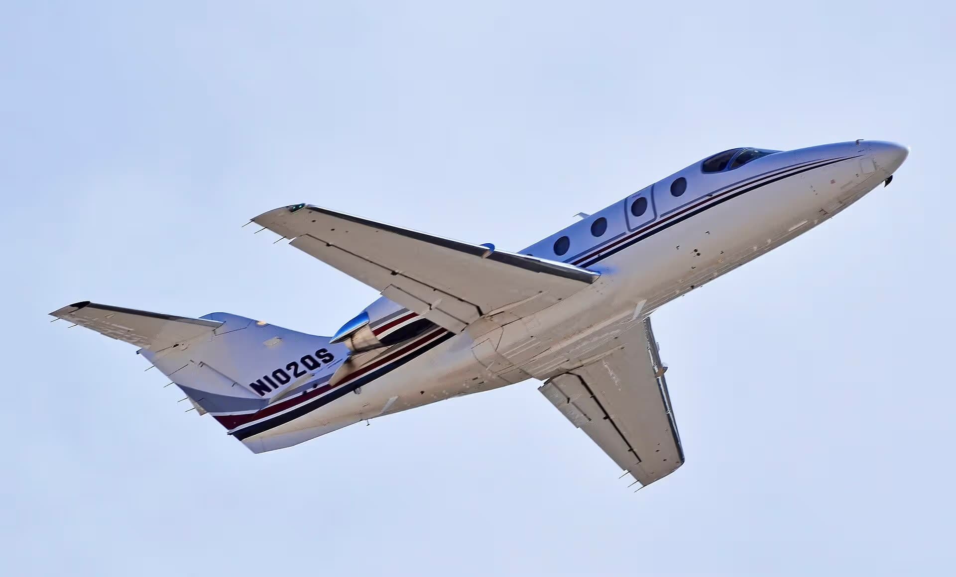 N102QS — Business jet