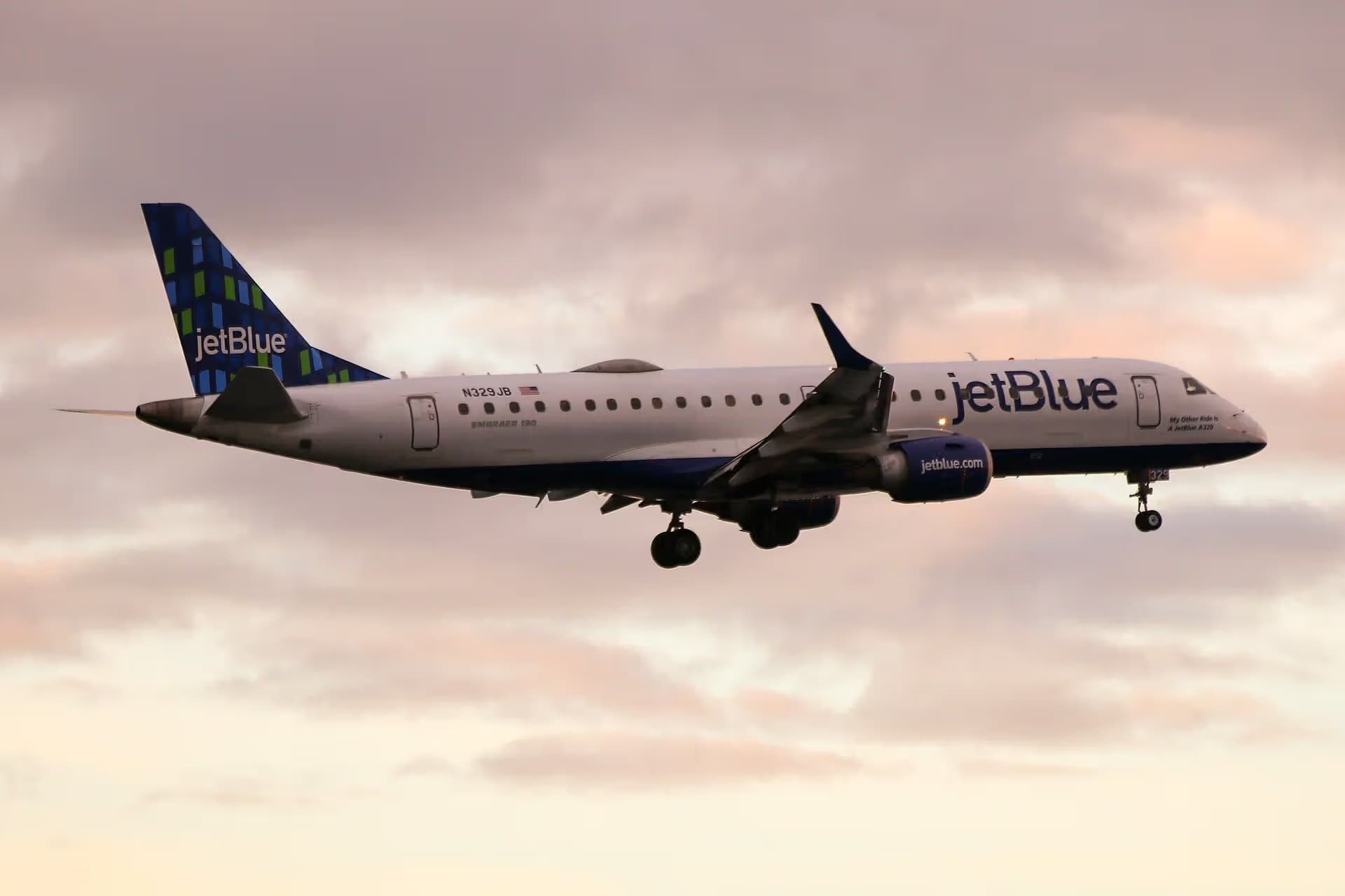 N329JB — Embraer