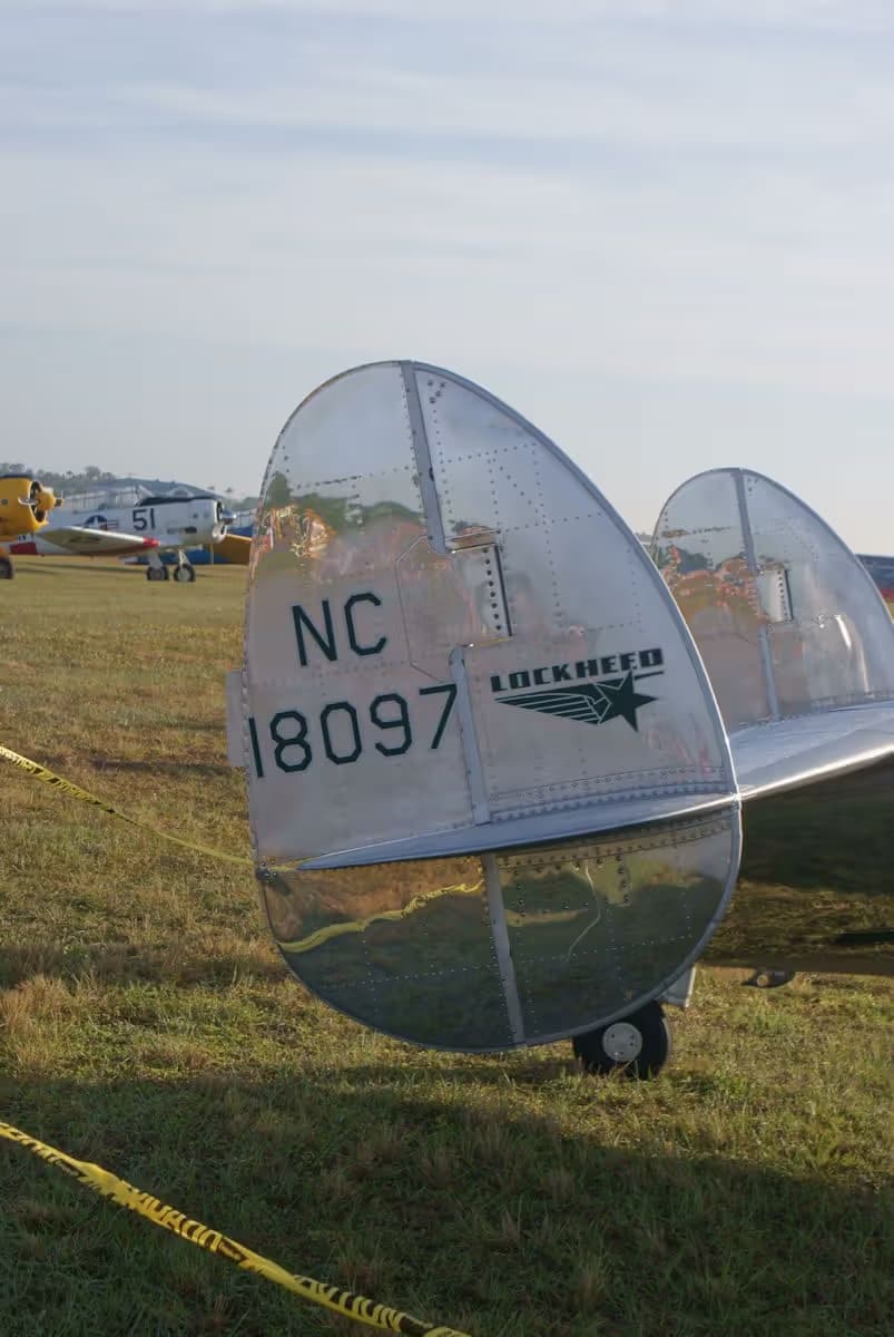 Unidentified — Lockheed