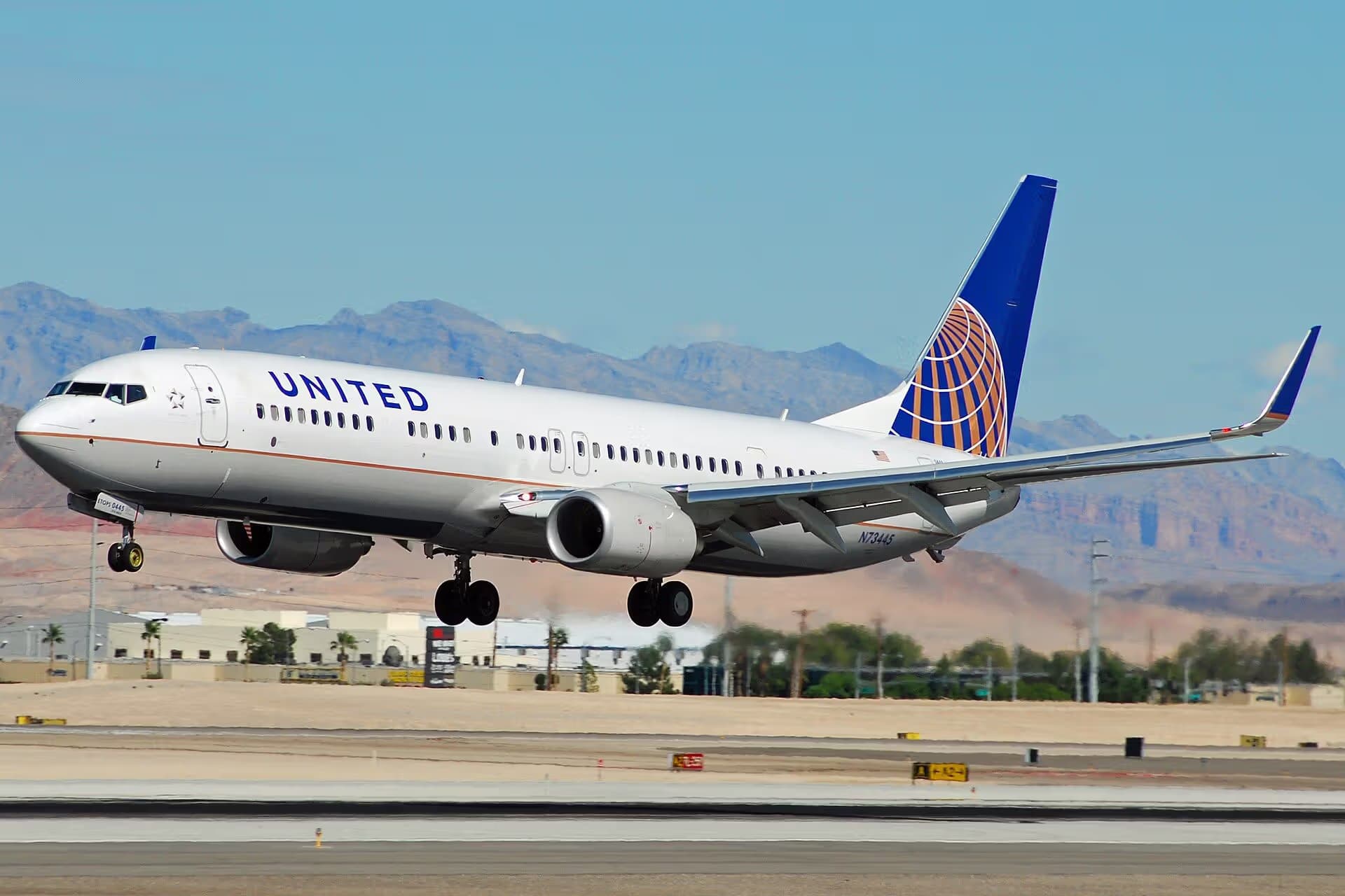 N73445 — Twin-engine aircraft