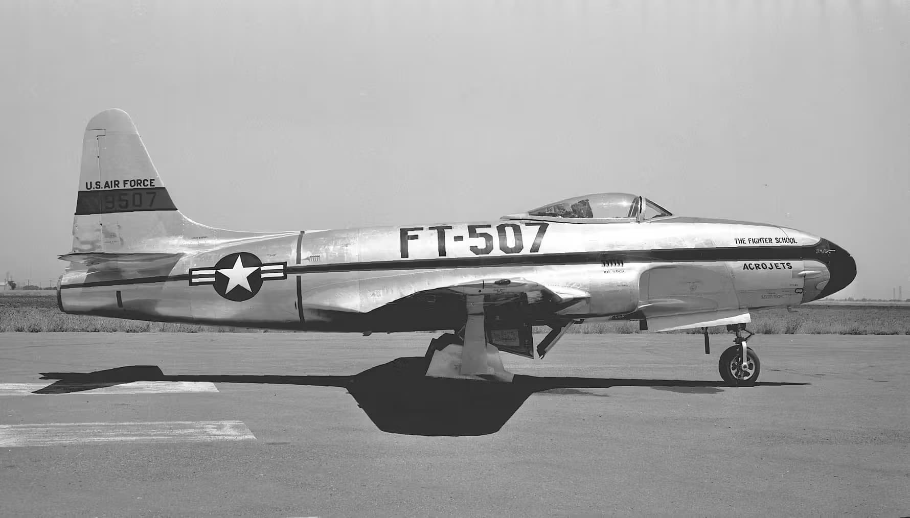 Unidentified — Single-engine aircraft
