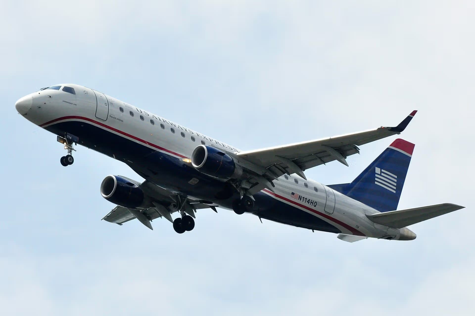 N114HQ — Embraer