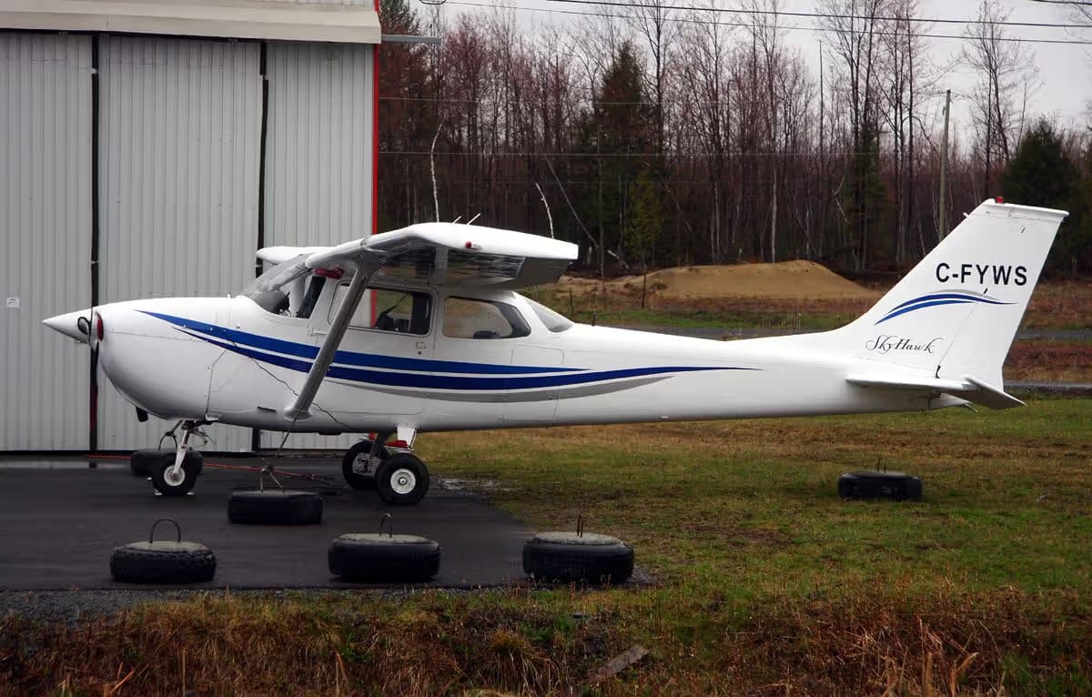 C-FYWS — Cessna