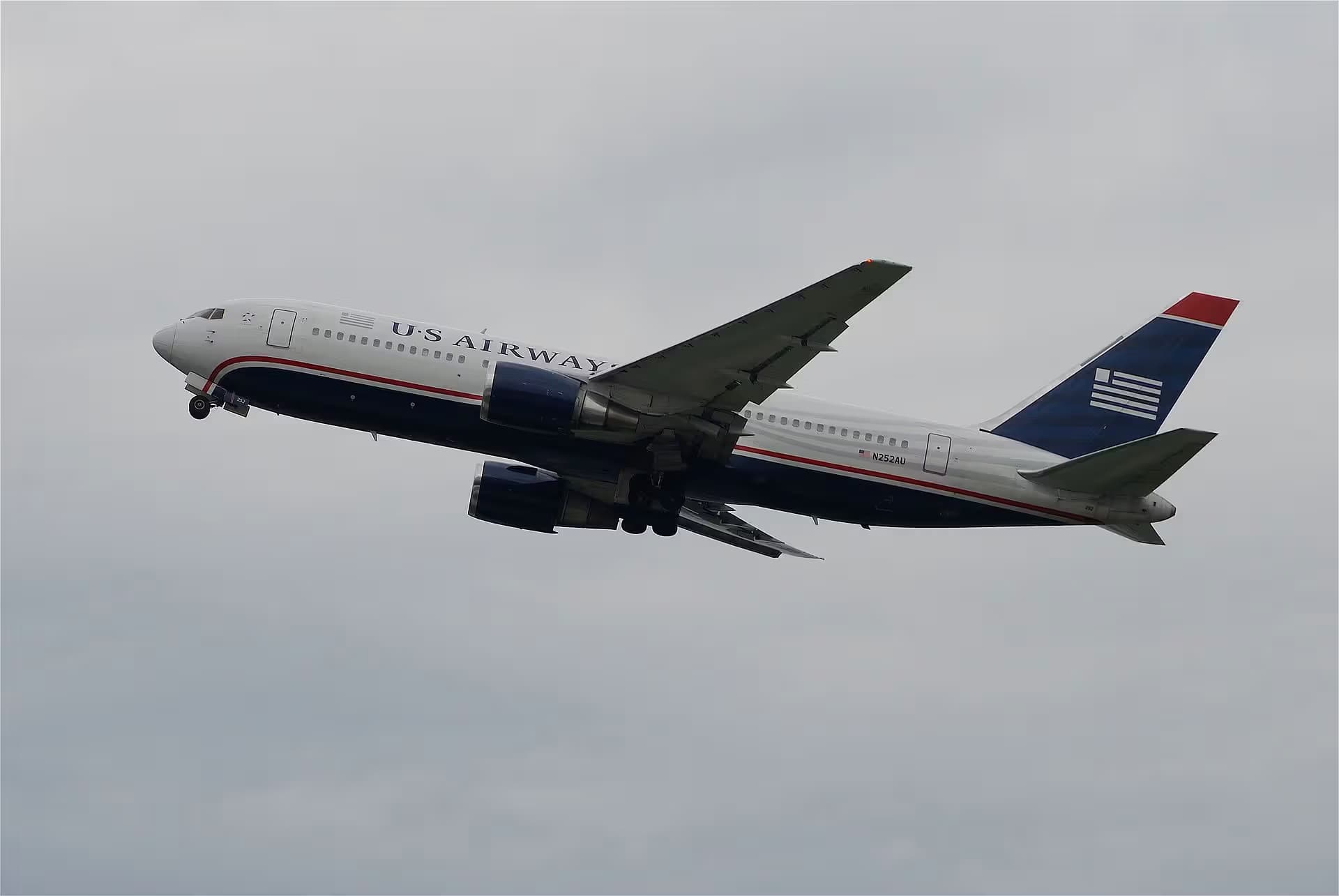 N252AU — Boeing