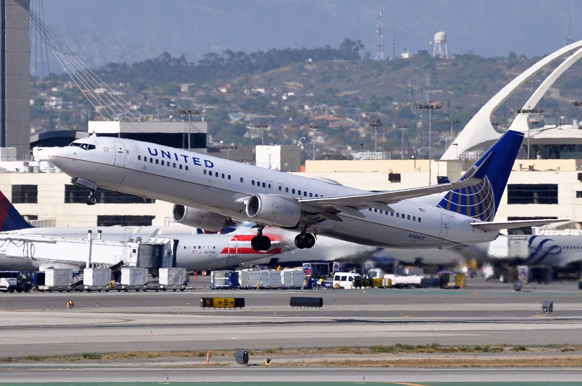 N38417 — Boeing