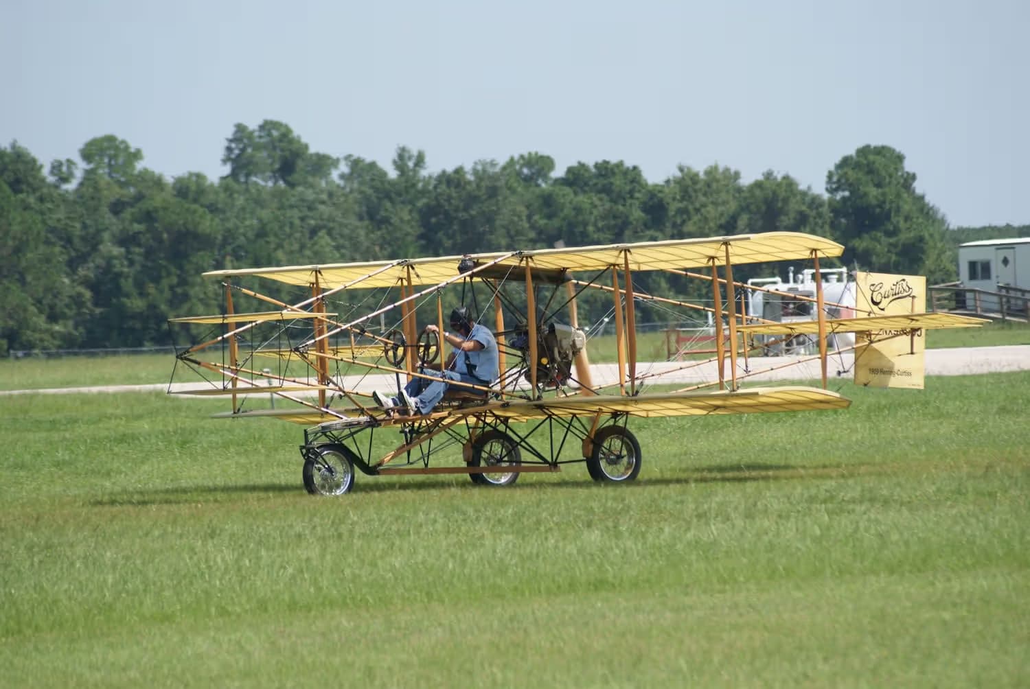 Unidentified — Aircraft