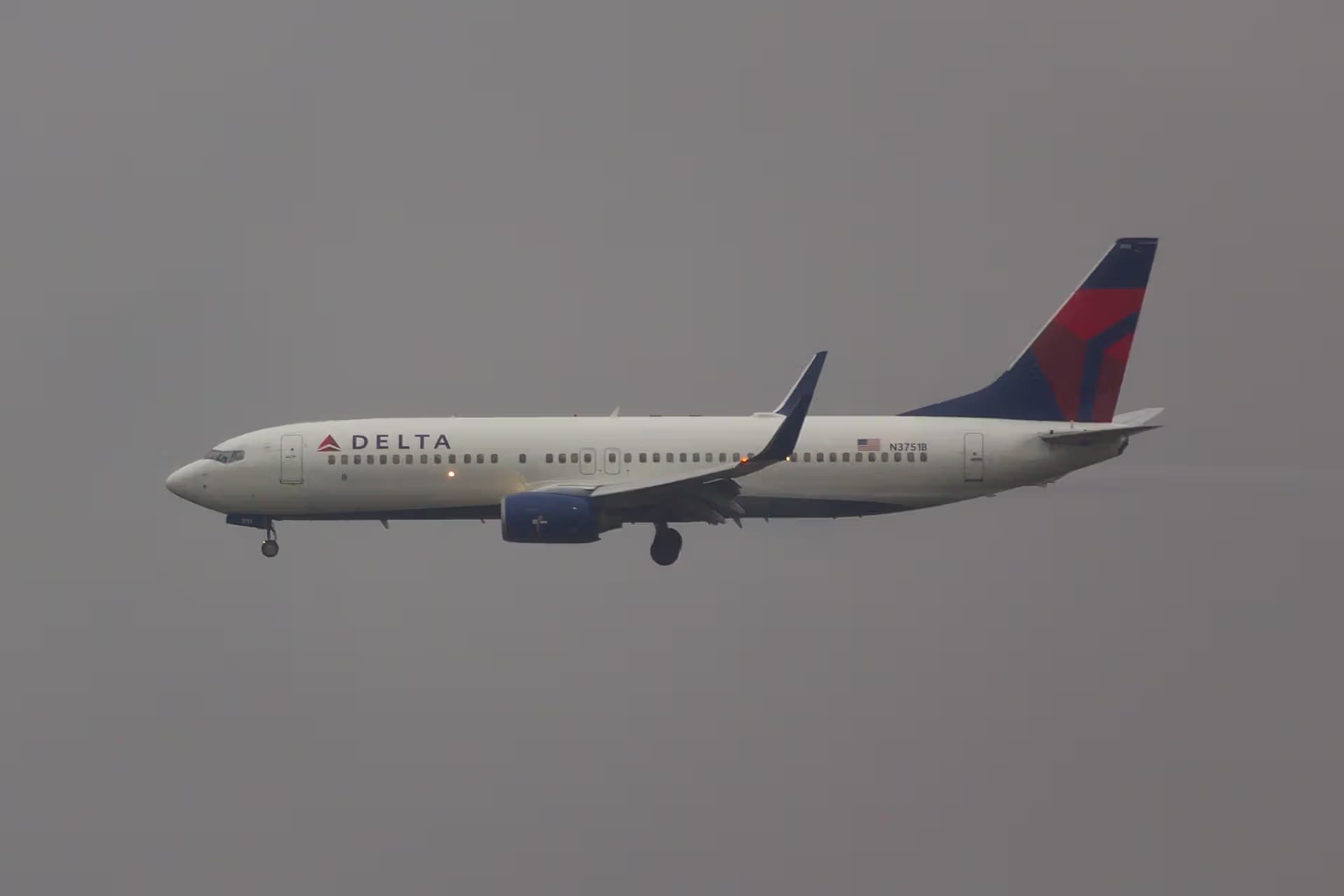 N3751B — Boeing