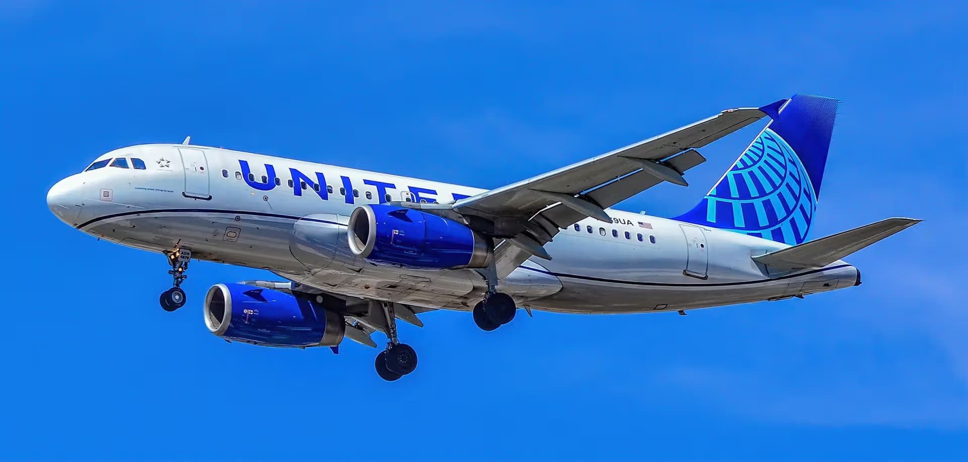 N879UA — Airbus