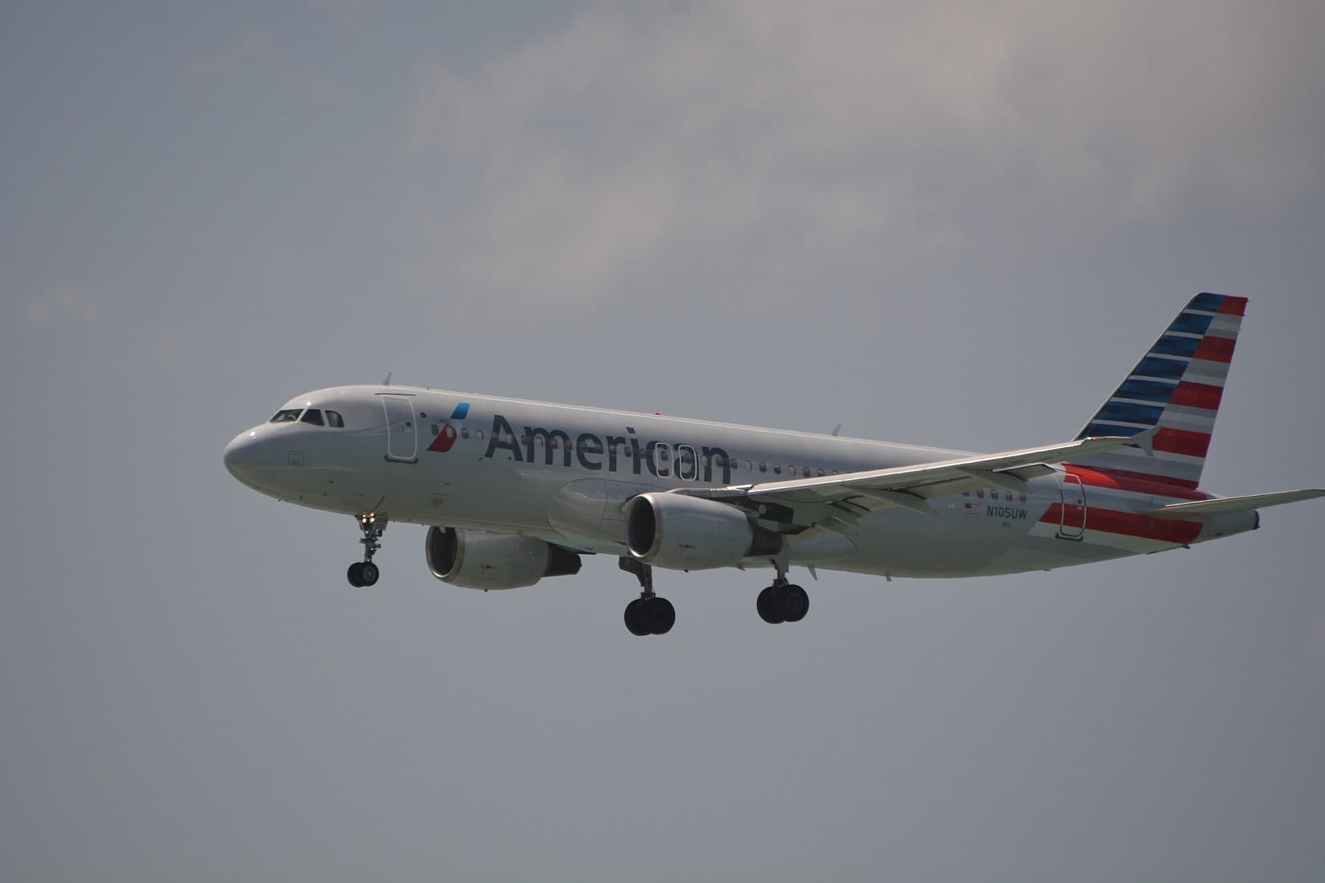 N105UW — Airbus
