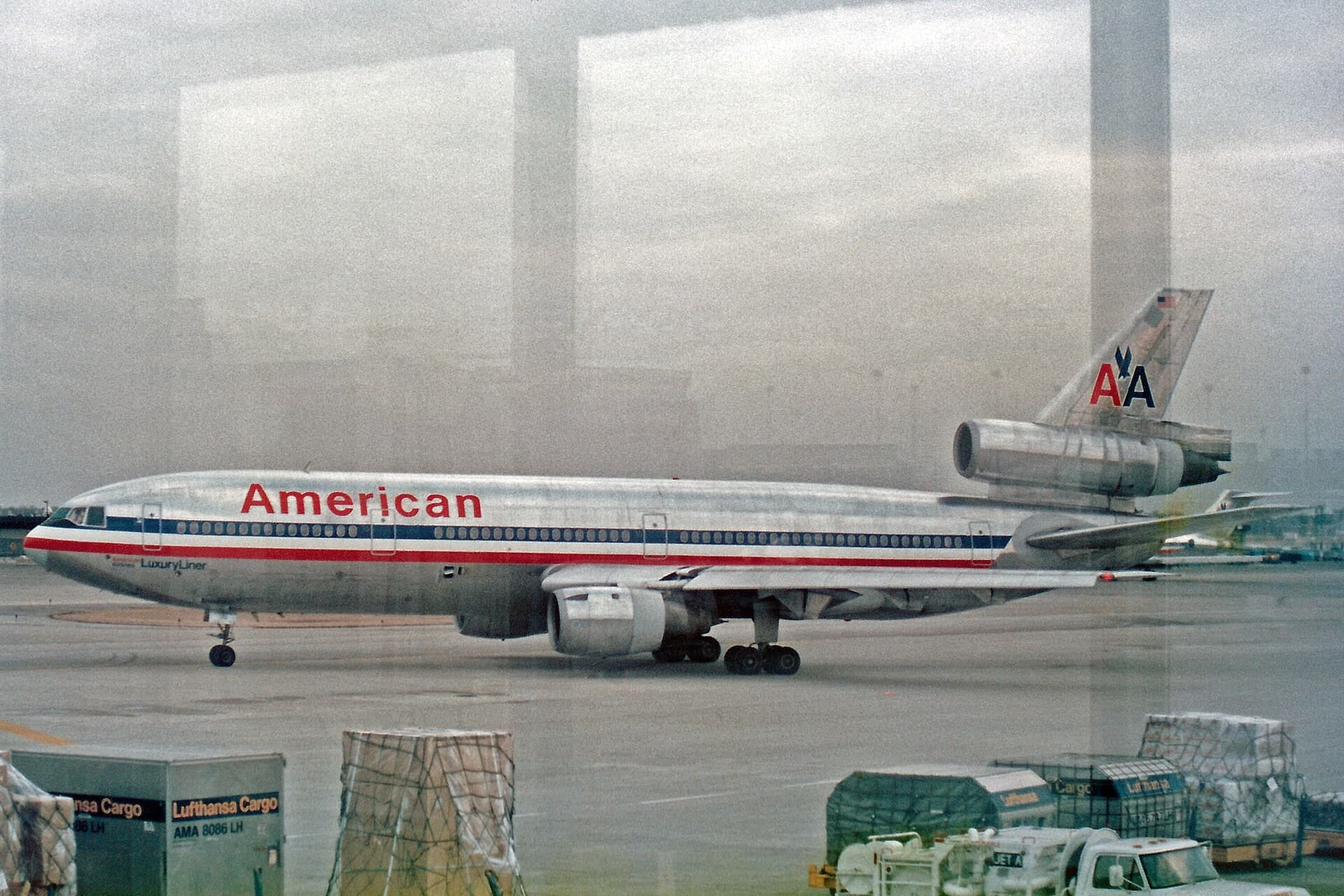 N119AA — Douglas