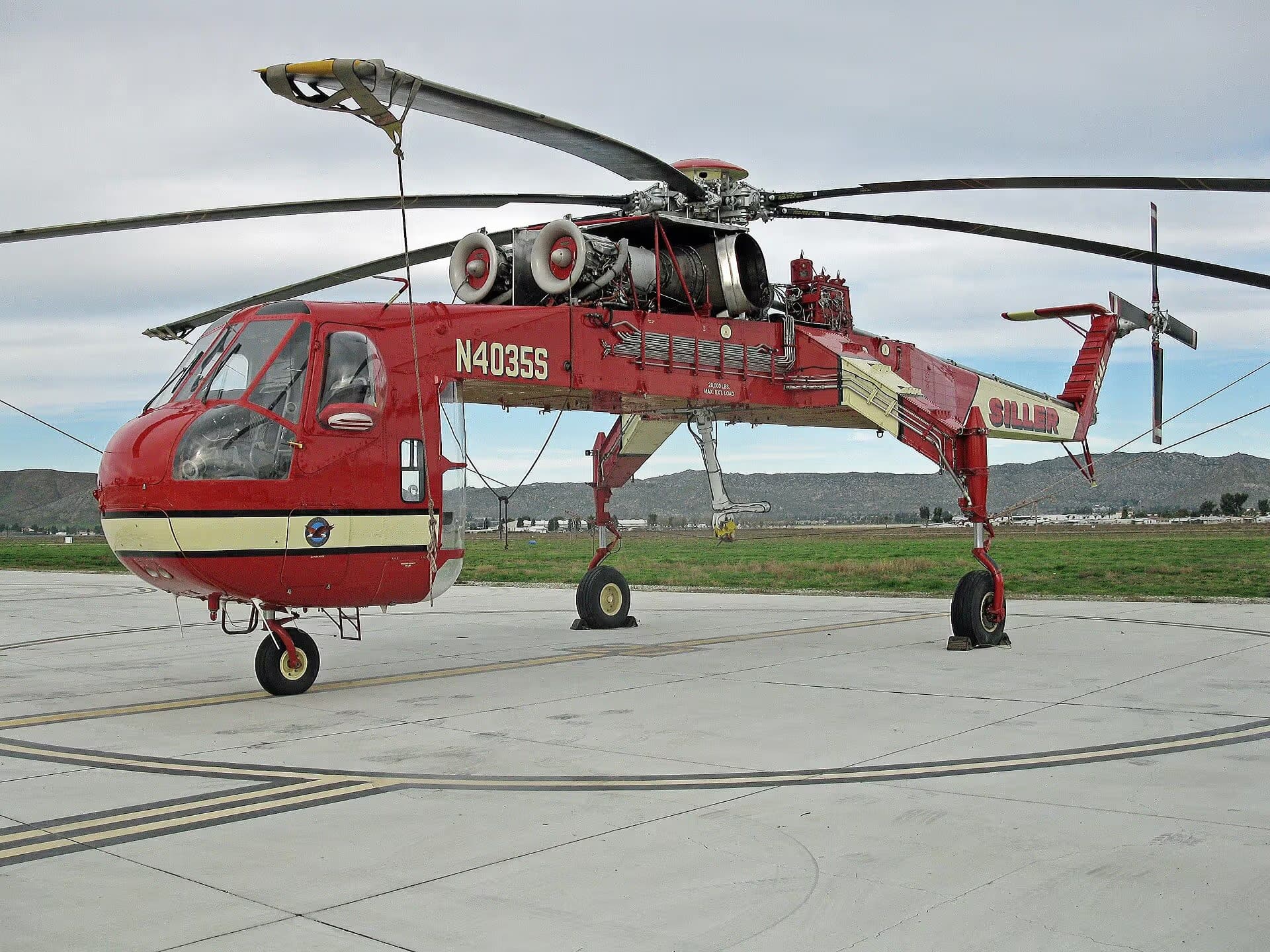 N4035S — Helicopter