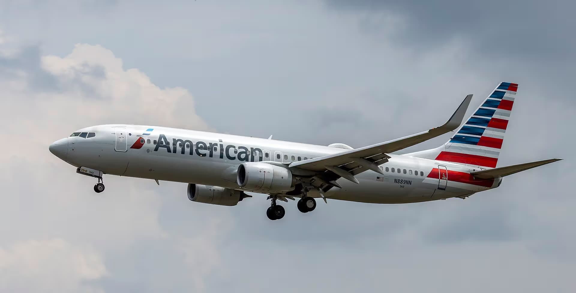 N889NN — Boeing