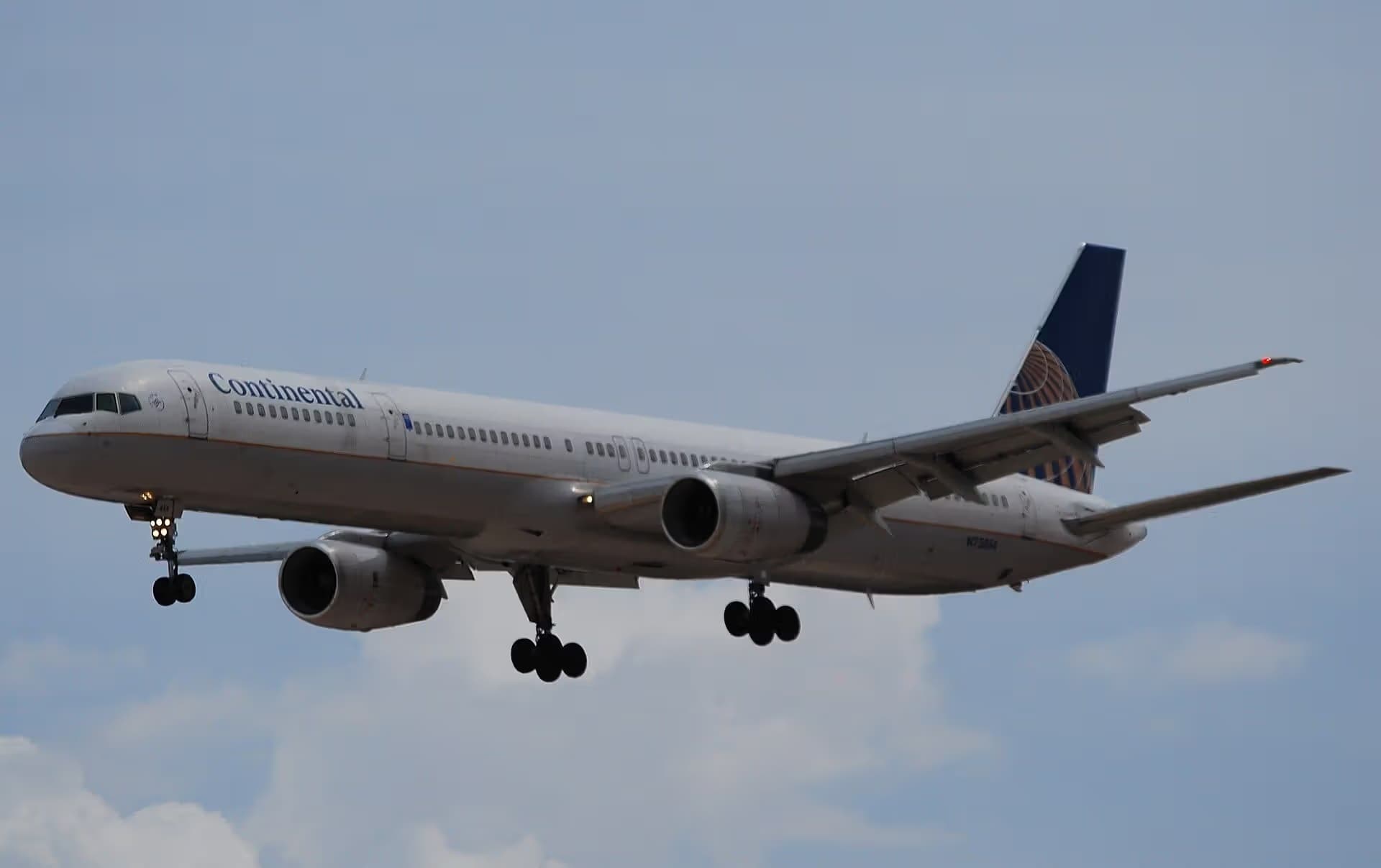 N75854 — Boeing