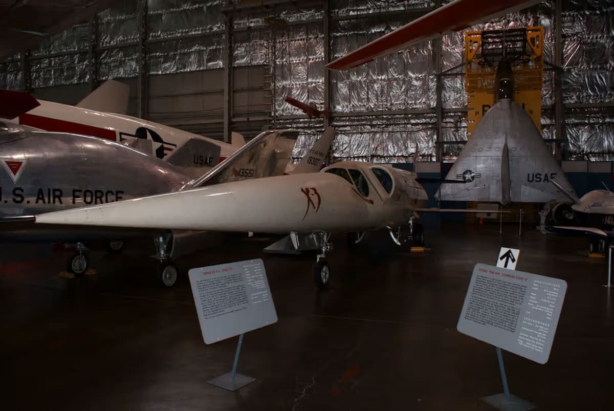 Unidentified — Aircraft