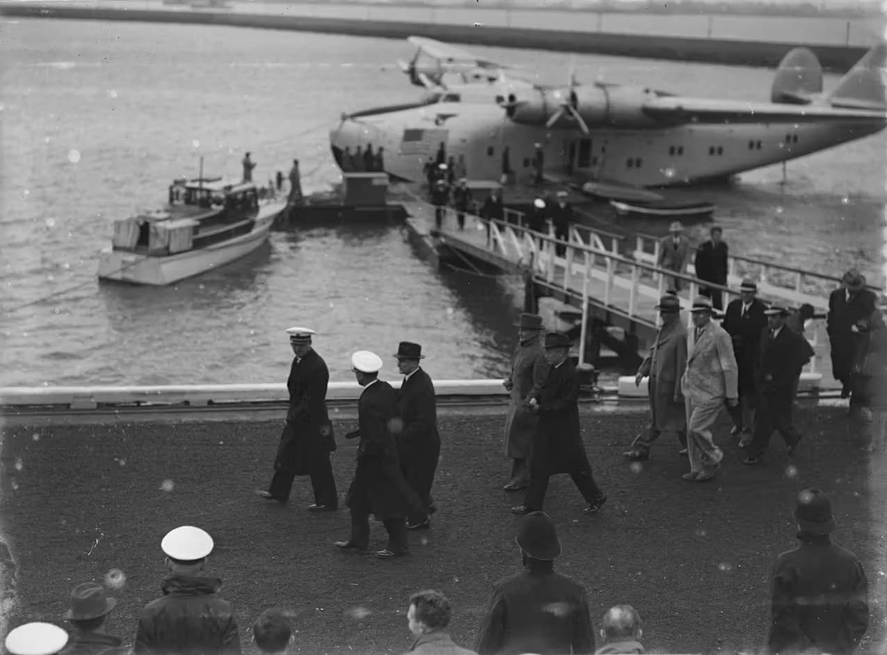 Unidentified — Aircraft