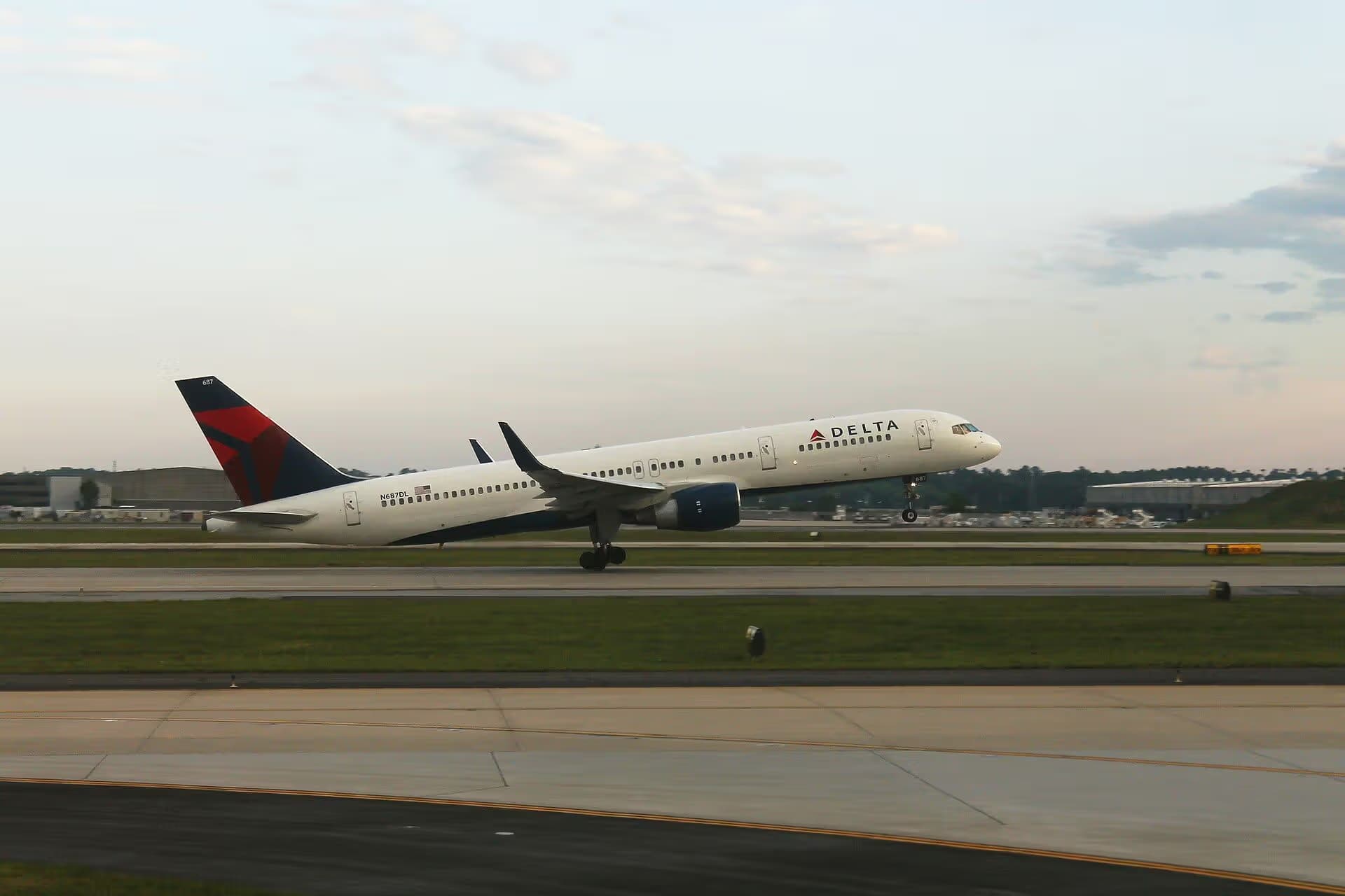 N687DL — Boeing