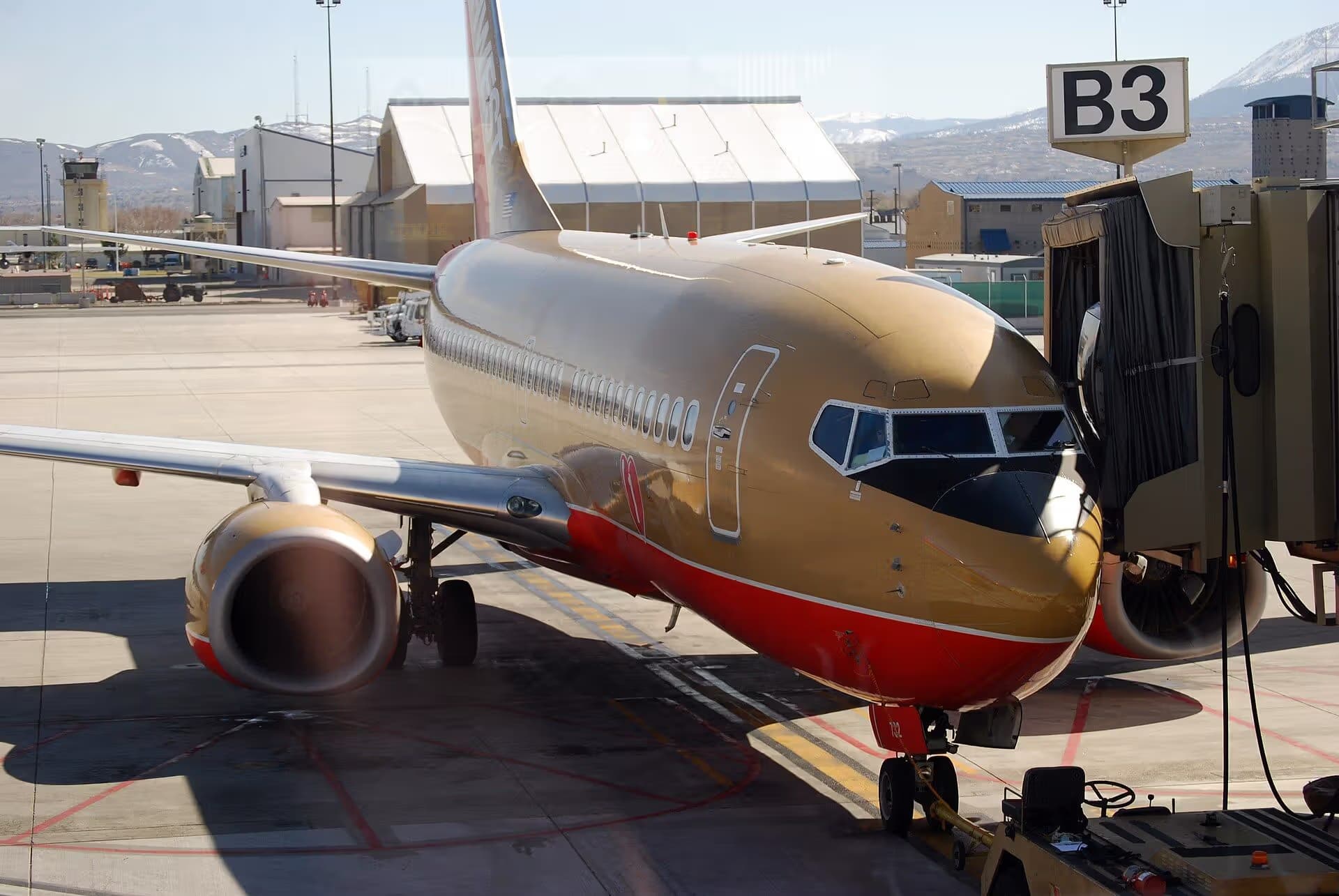 N732SW — Boeing