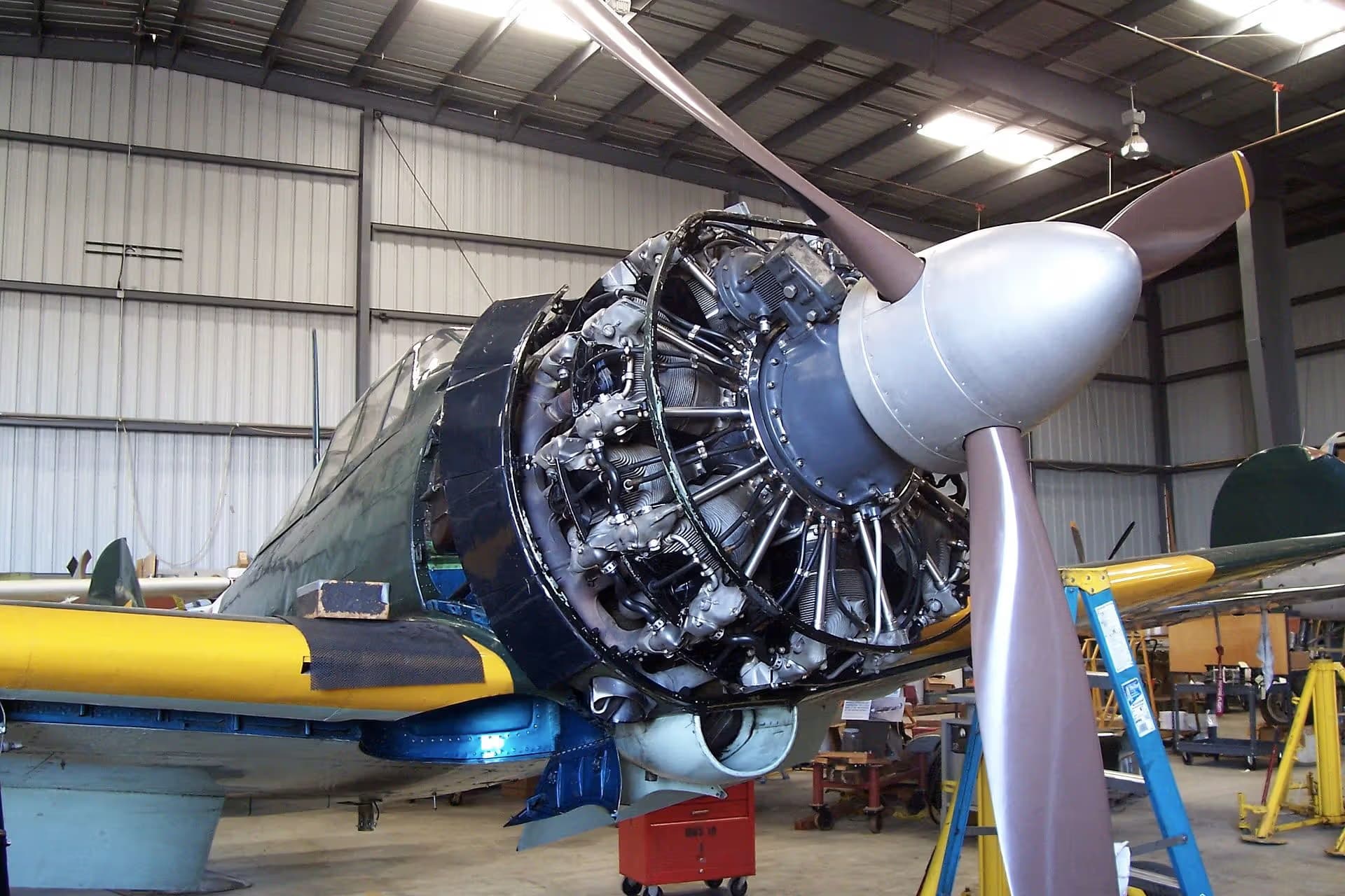 Unidentified — Single-engine aircraft