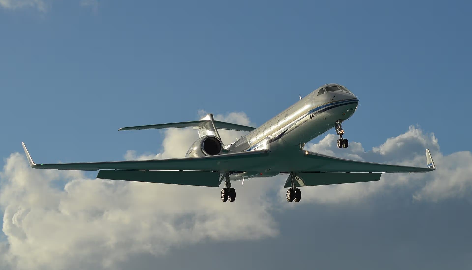 N709AA — Business jet