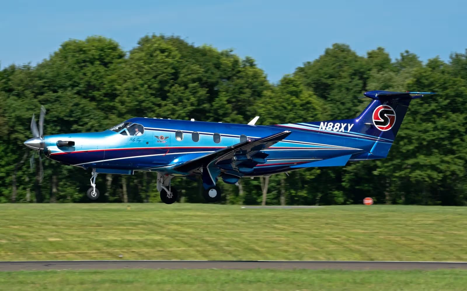 N88XY — Pilatus