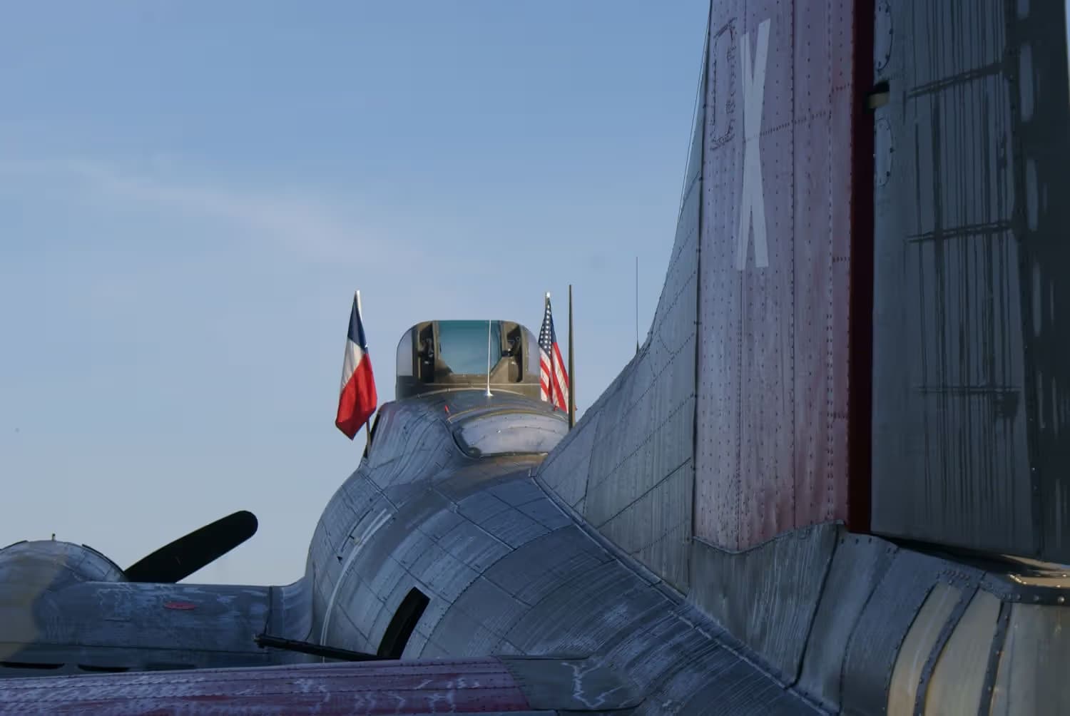 N7227C — Twin-engine aircraft