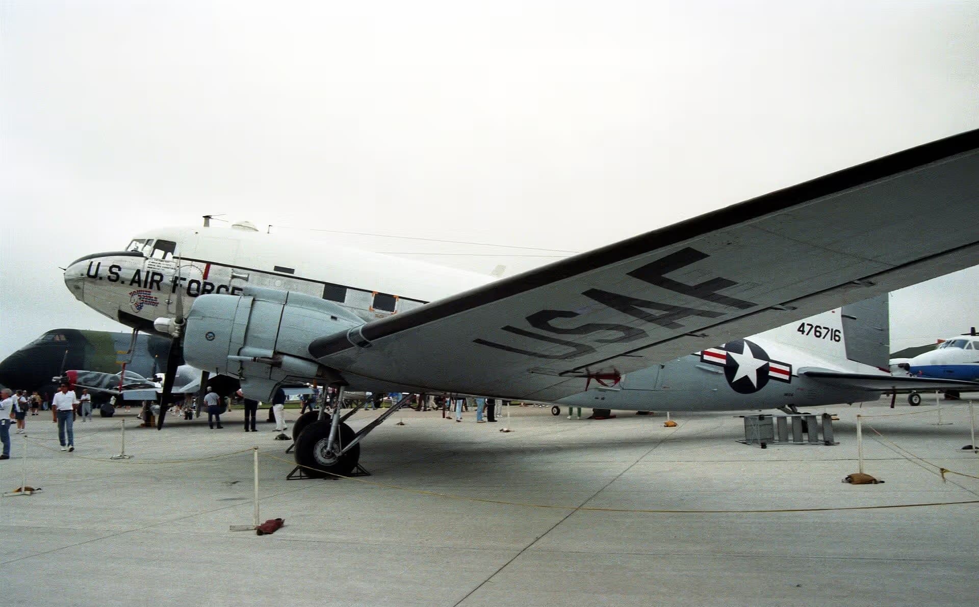 N8704 — Douglas