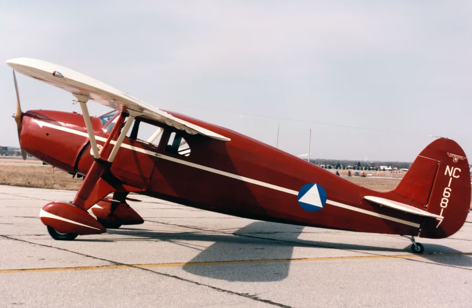 Unidentified — Single-engine aircraft