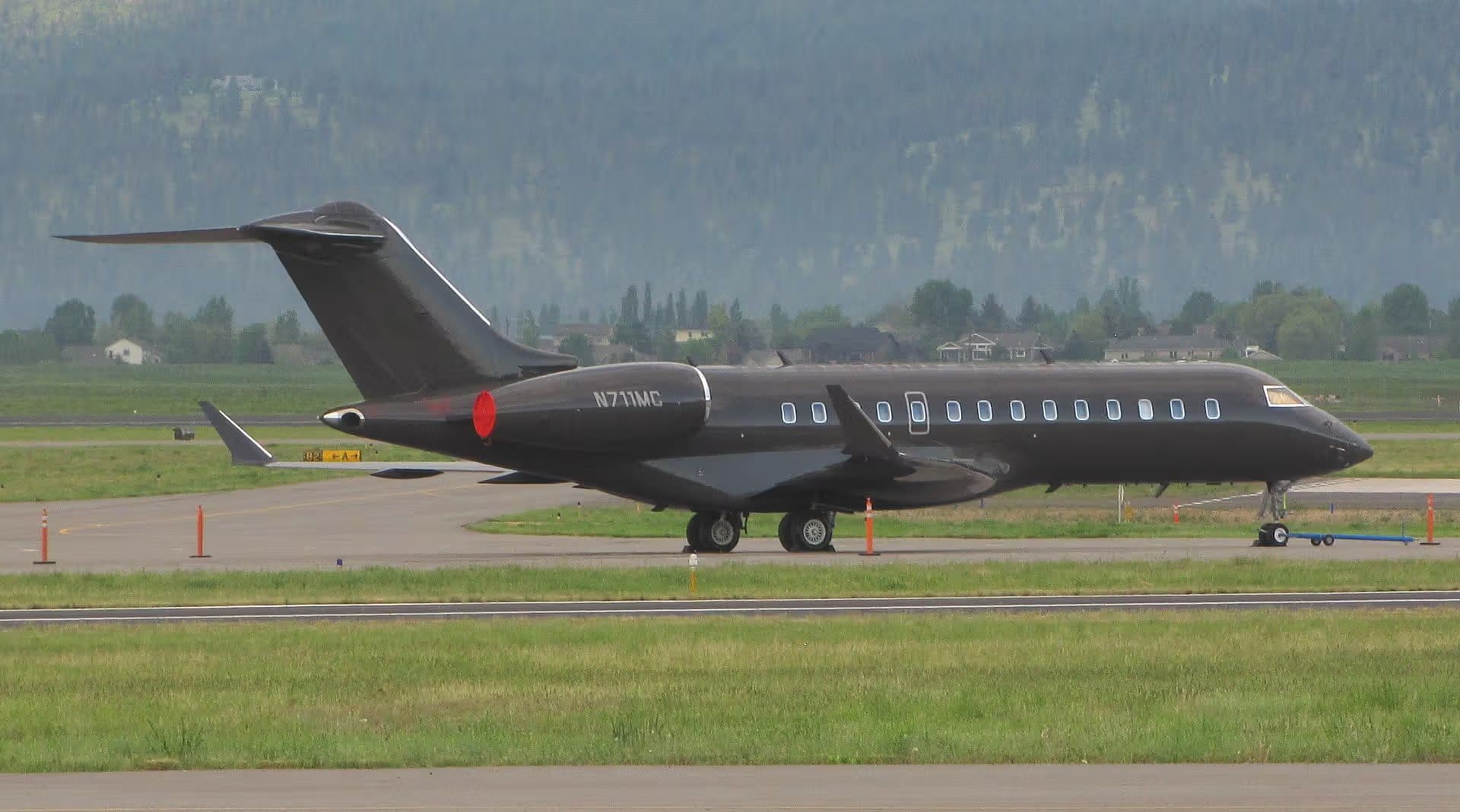 N711MC — Aircraft