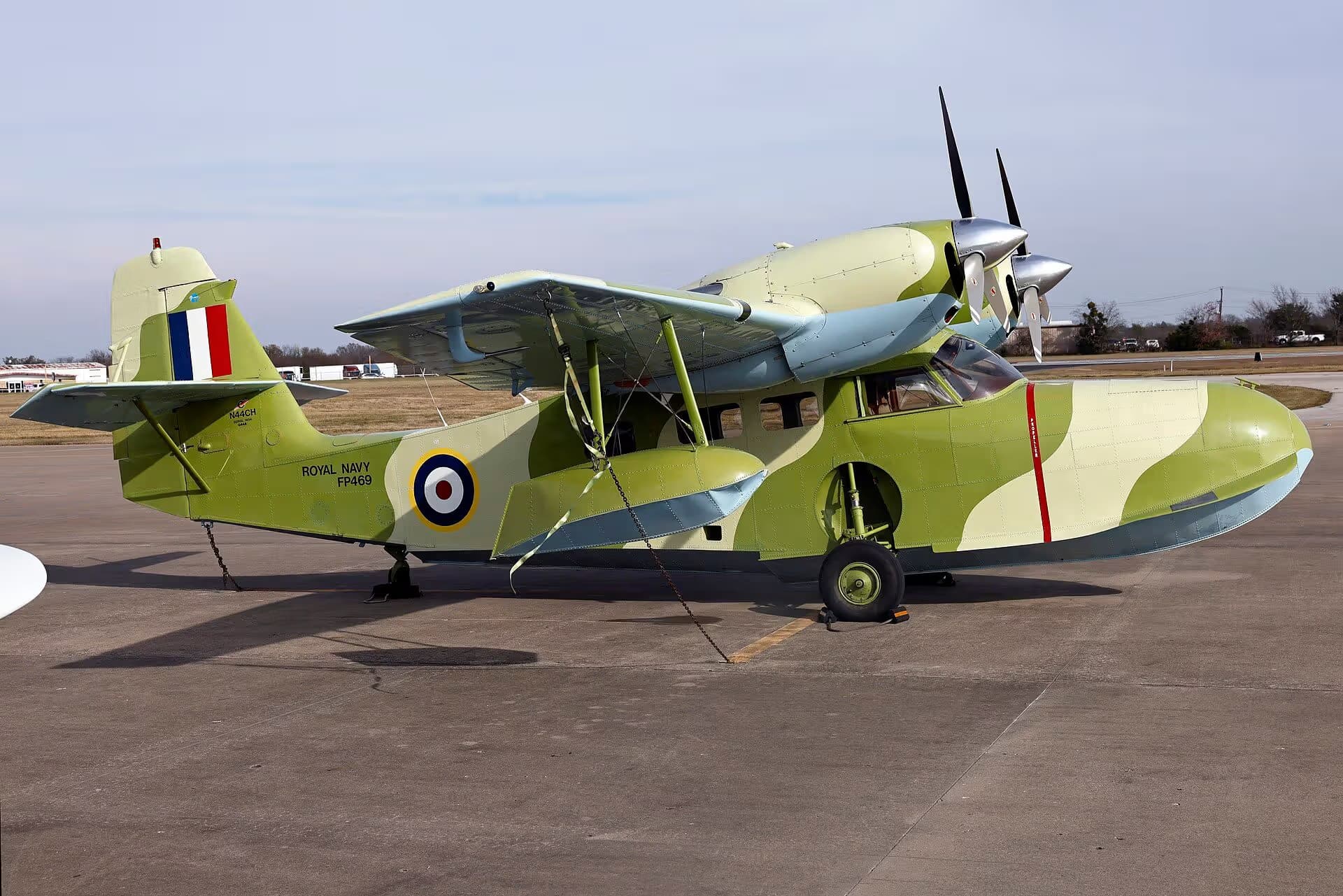 N44CH — Twin-engine aircraft
