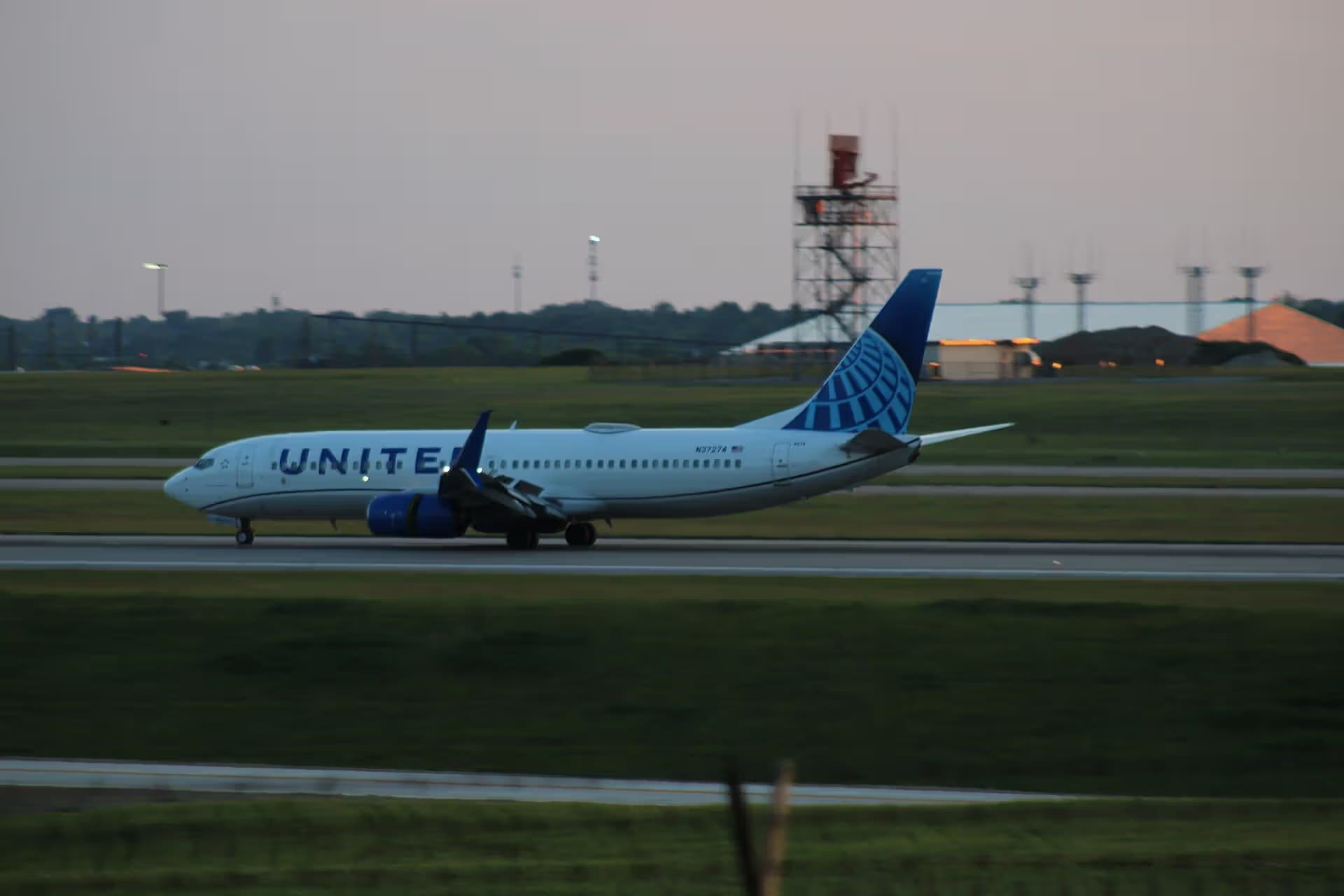 N37274 — Boeing