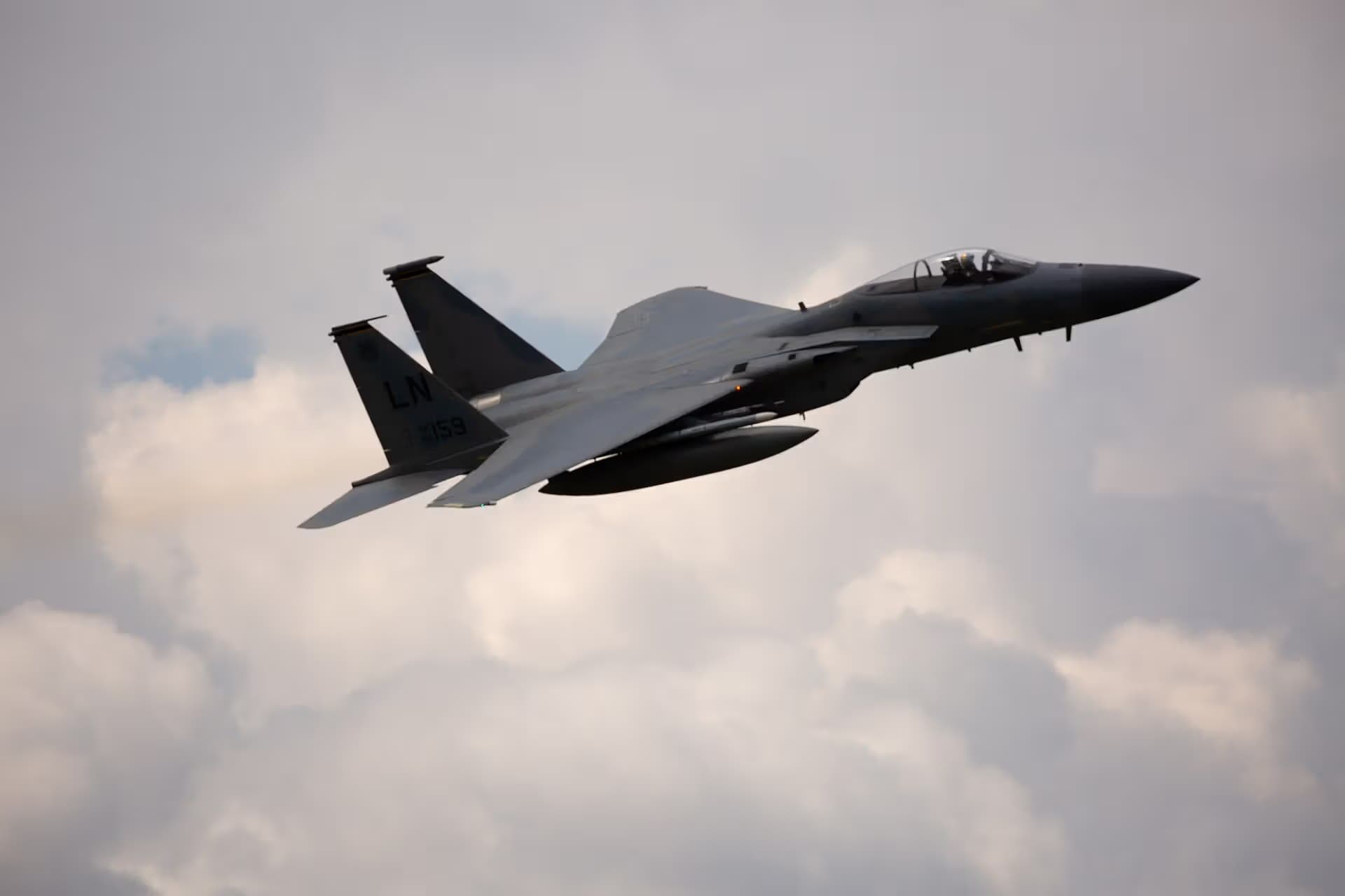 Unidentified — Aircraft
