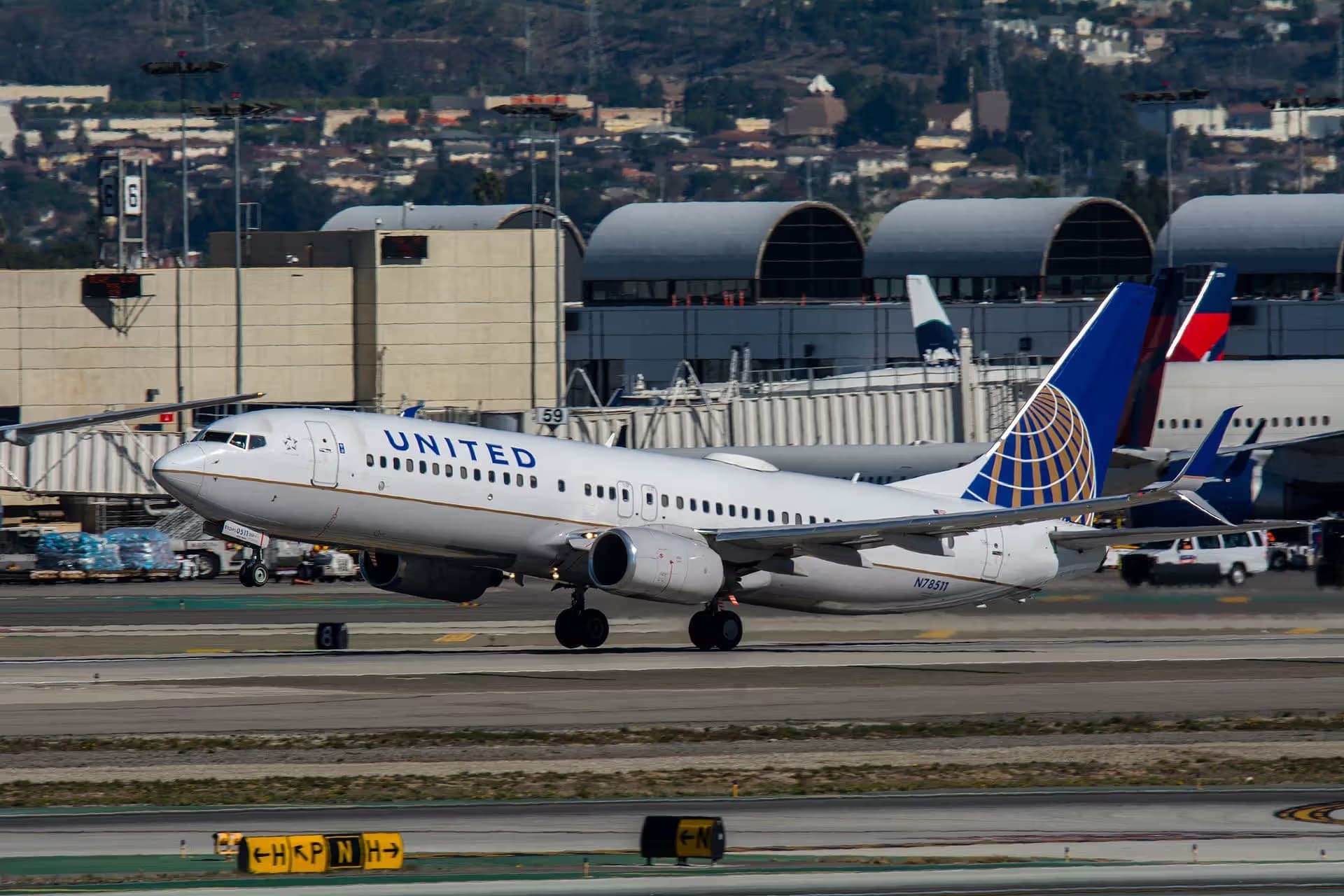 N78511 — Boeing