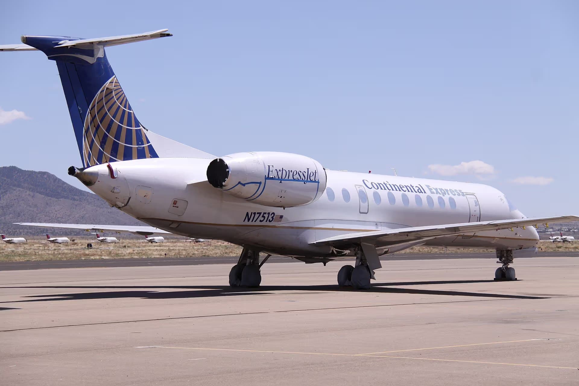 N17513 — Embraer