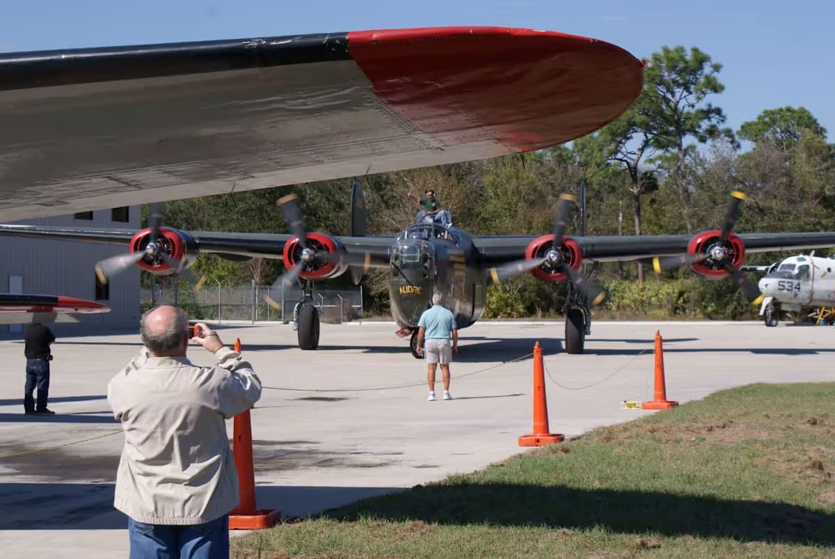 Unidentified — Warbird